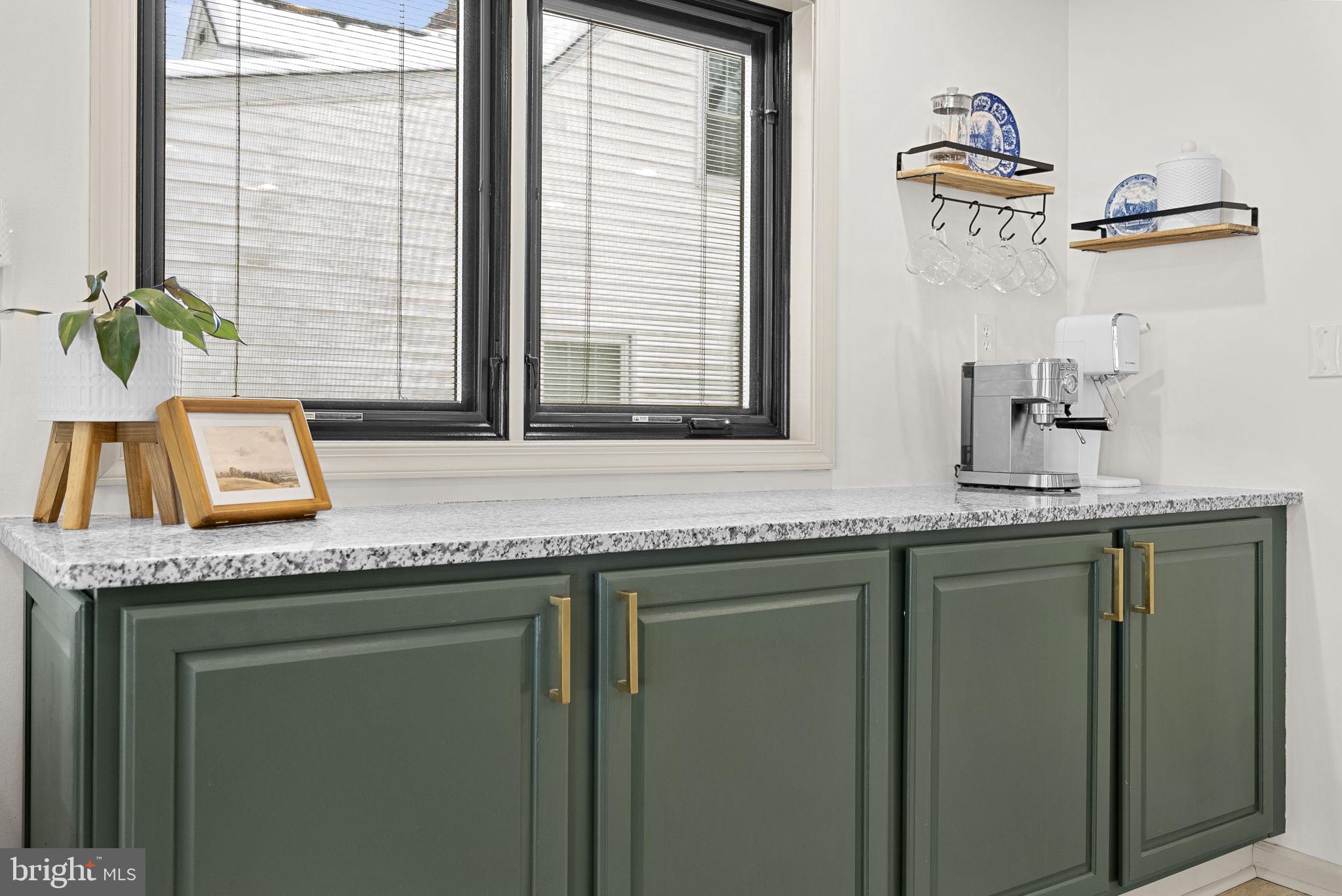 KNOLLWOOD - Residential