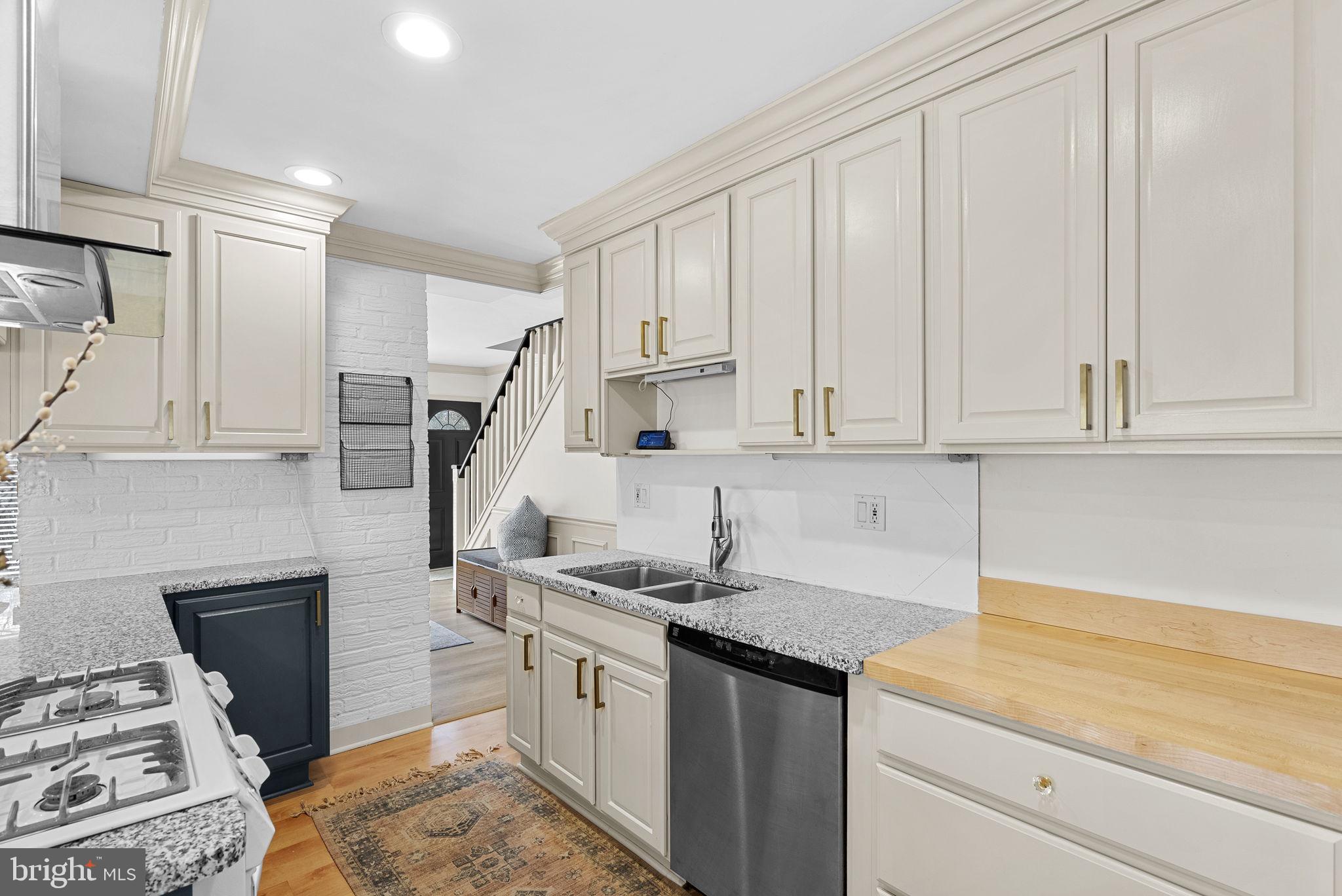 KNOLLWOOD - Residential