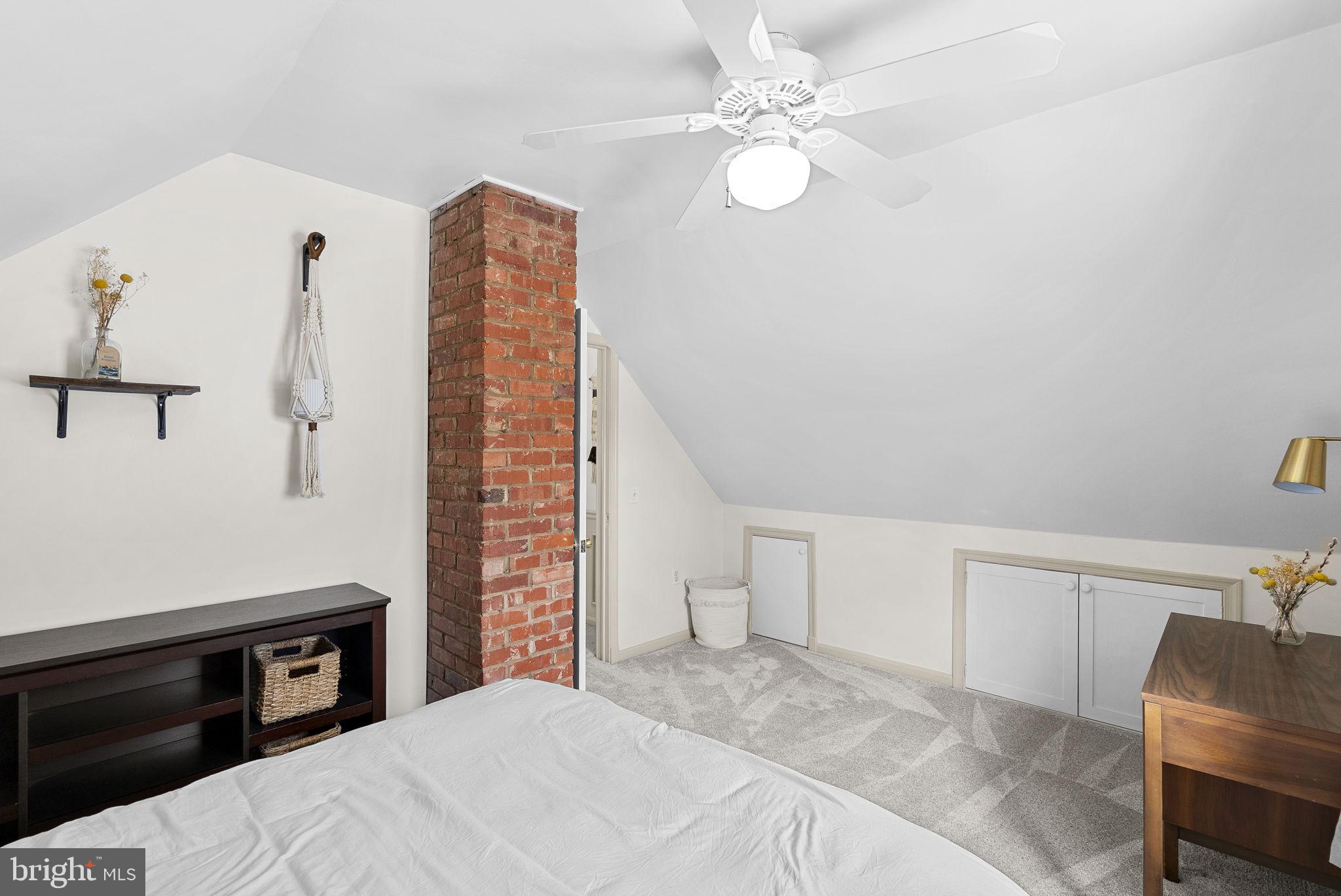 KNOLLWOOD - Residential