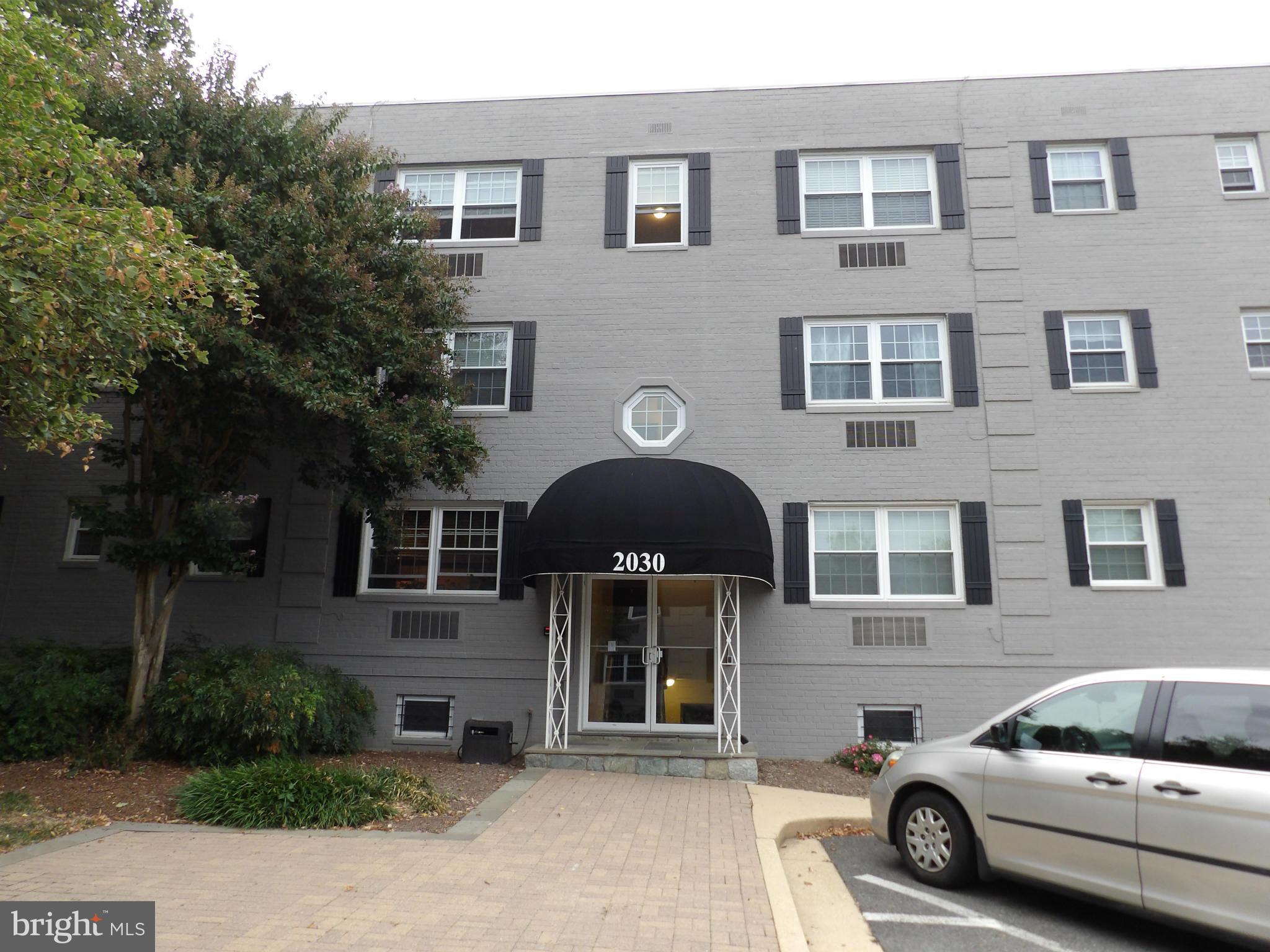 VERMONT GARDENS - Residential Lease