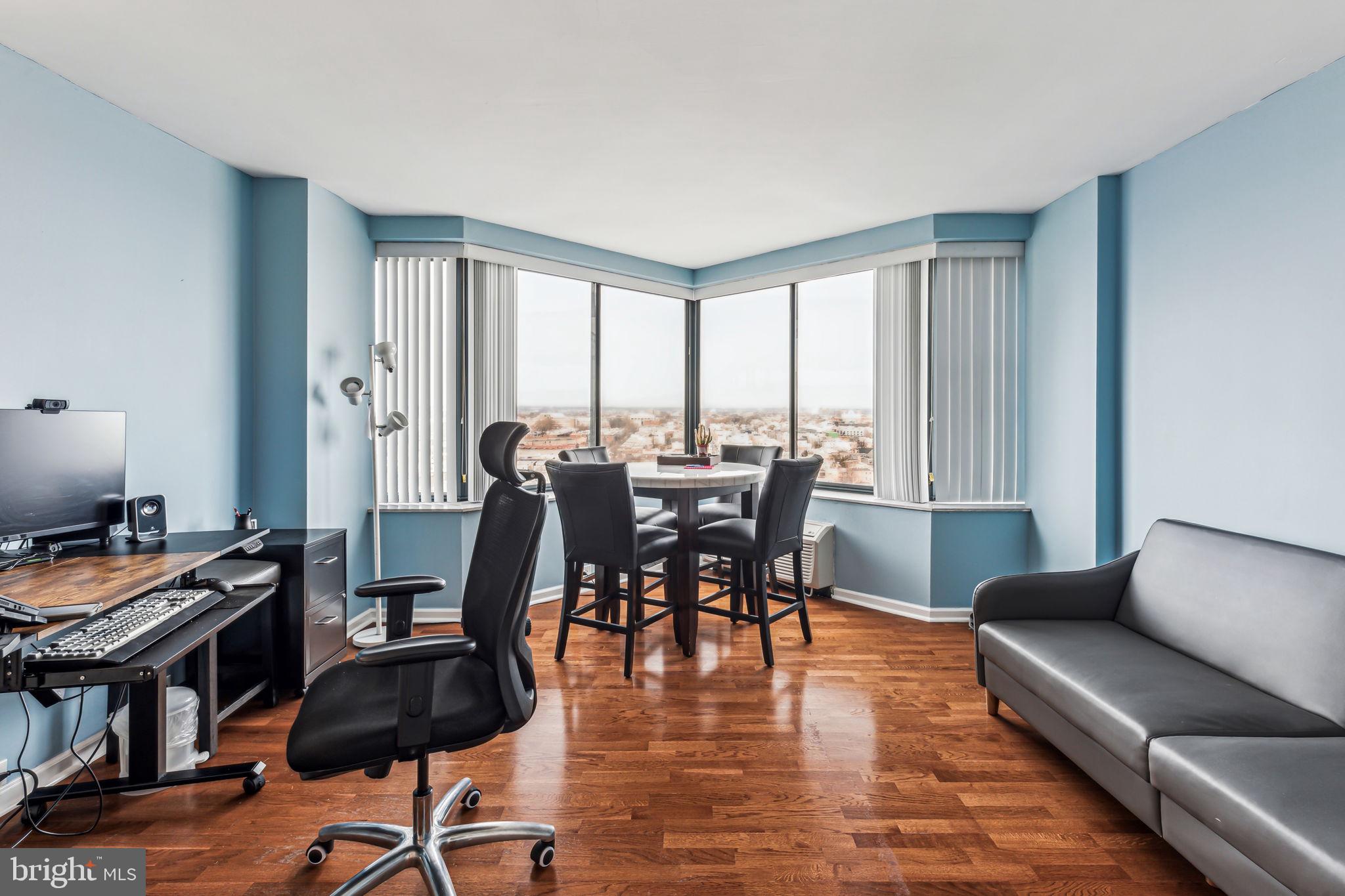 ART MUSEUM AREA - Residential