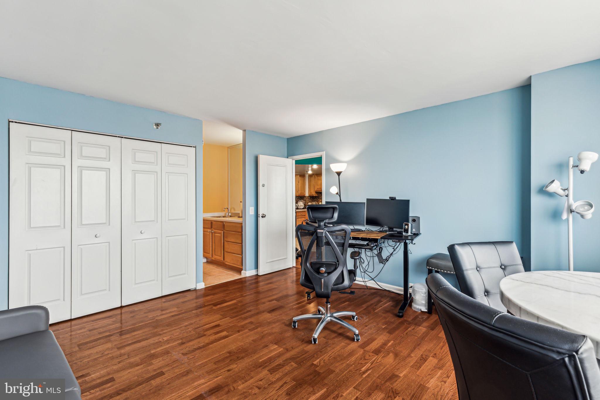 ART MUSEUM AREA - Residential