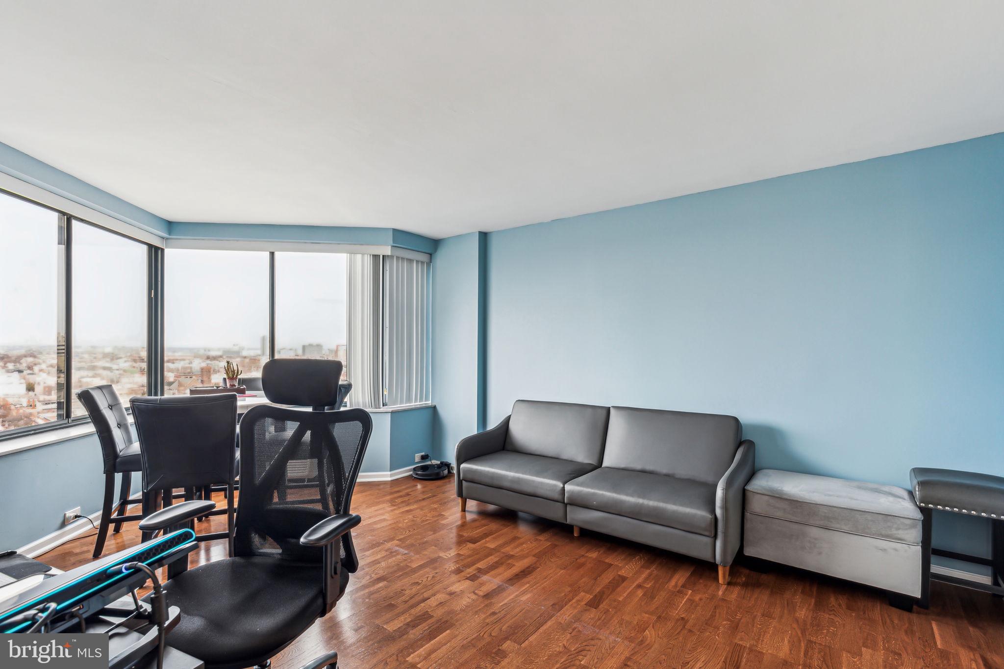 ART MUSEUM AREA - Residential