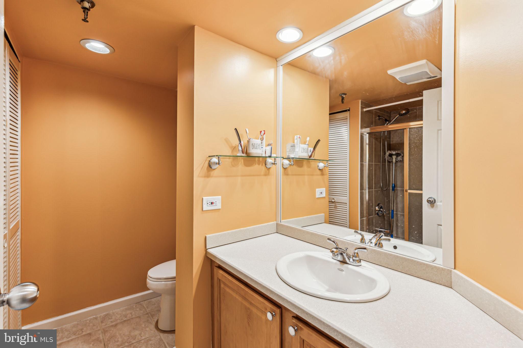 ART MUSEUM AREA - Residential