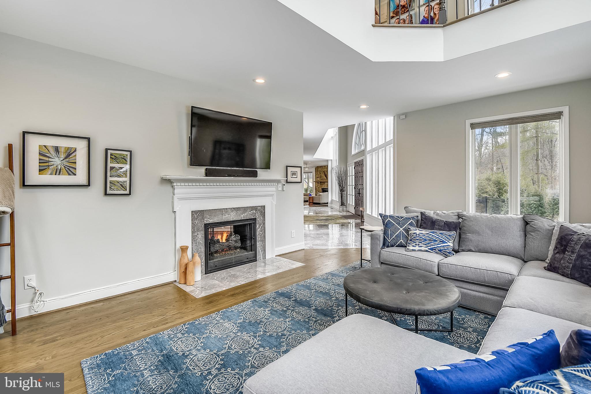 BRADLEY HILLS GROVE - Residential