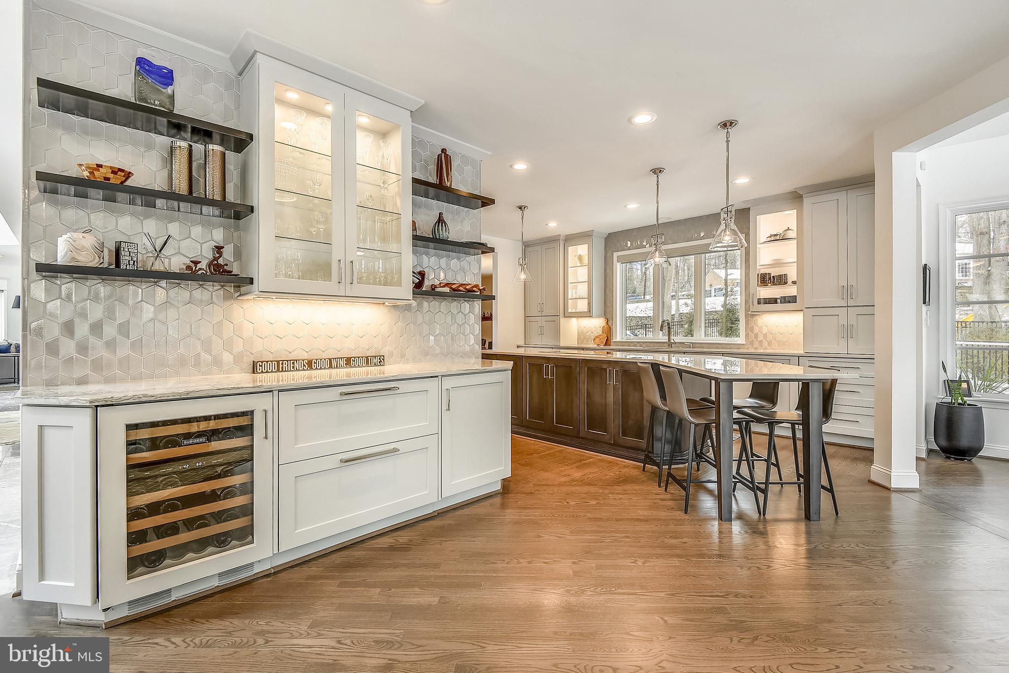 BRADLEY HILLS GROVE - Residential
