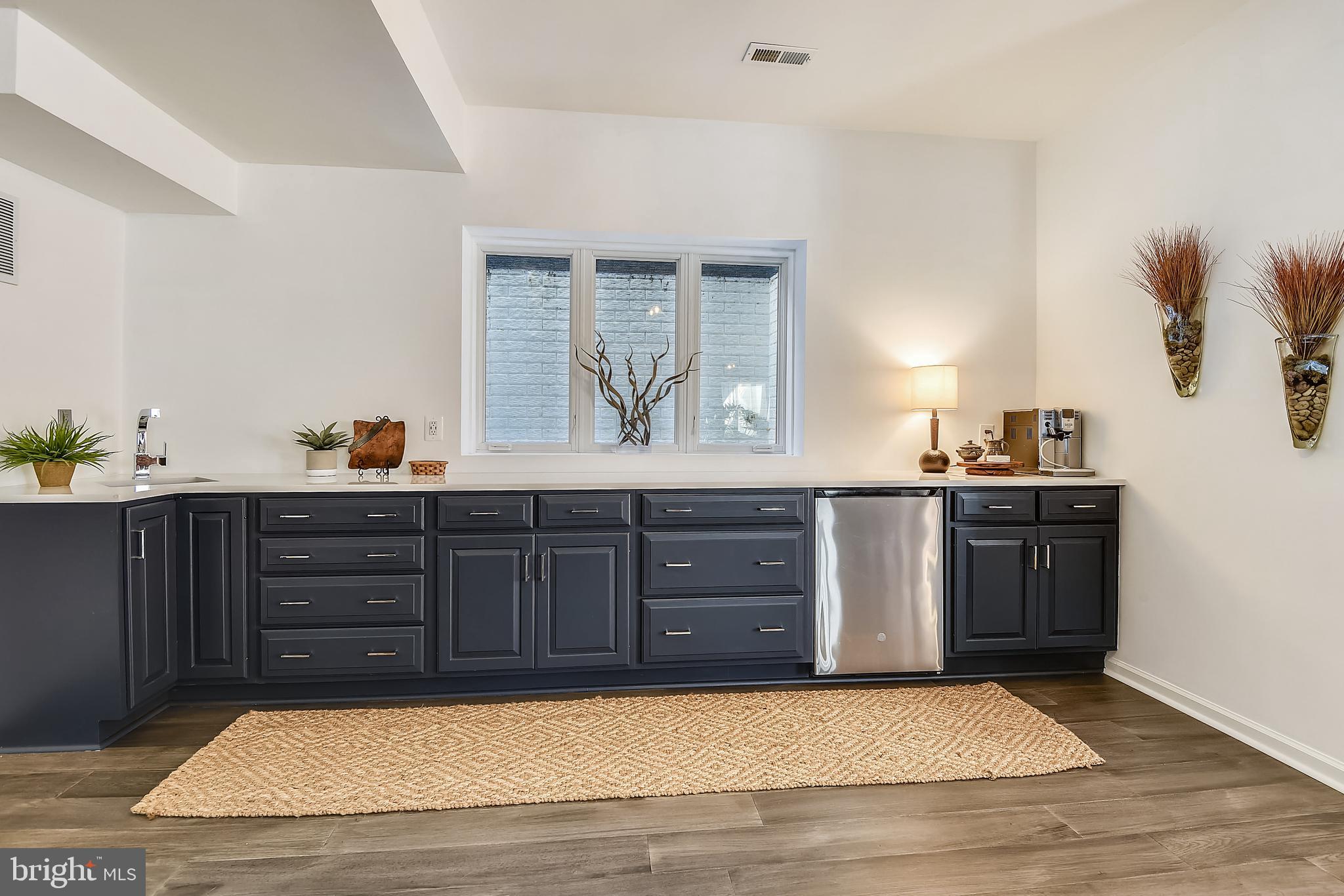 BRADLEY HILLS GROVE - Residential