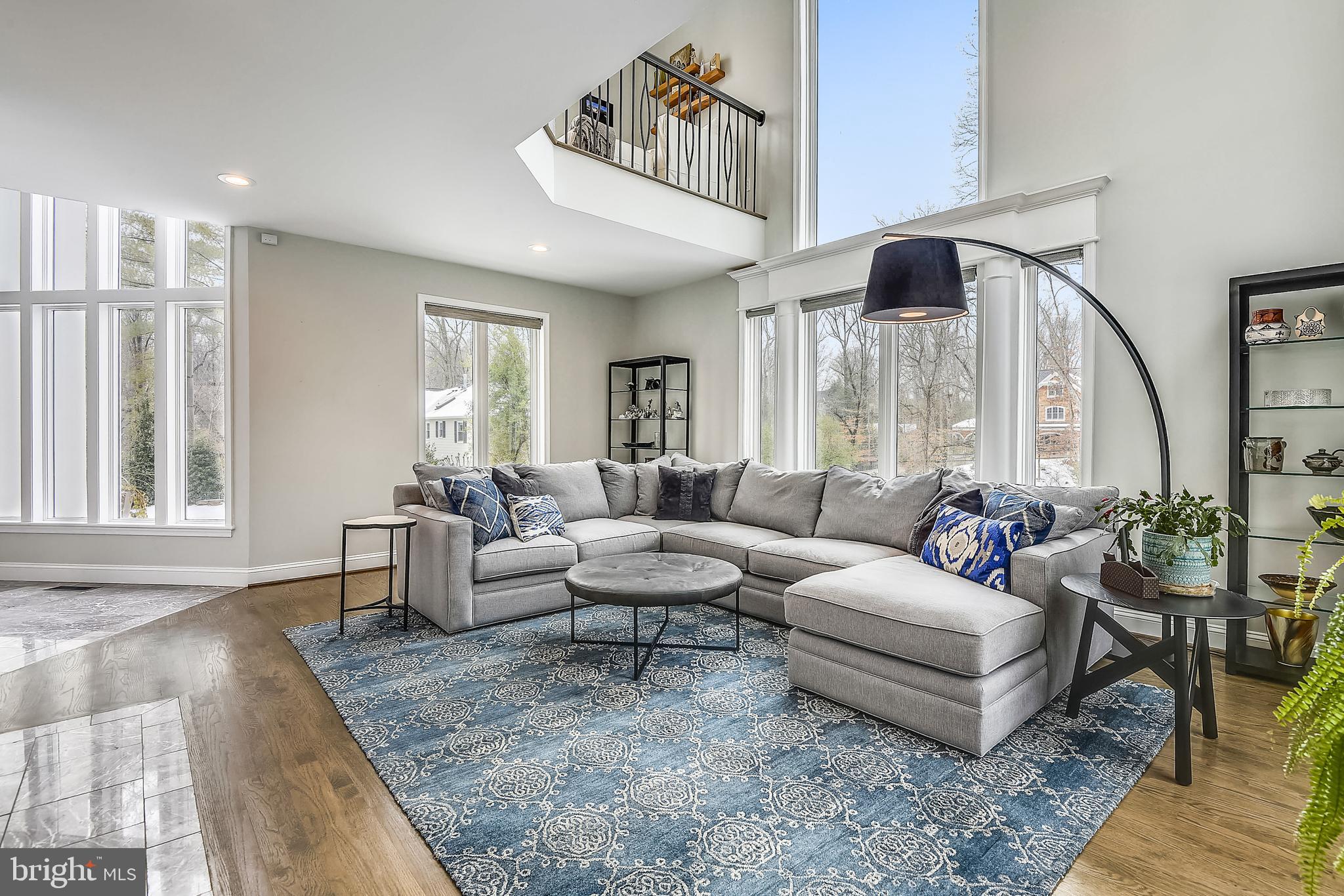 BRADLEY HILLS GROVE - Residential