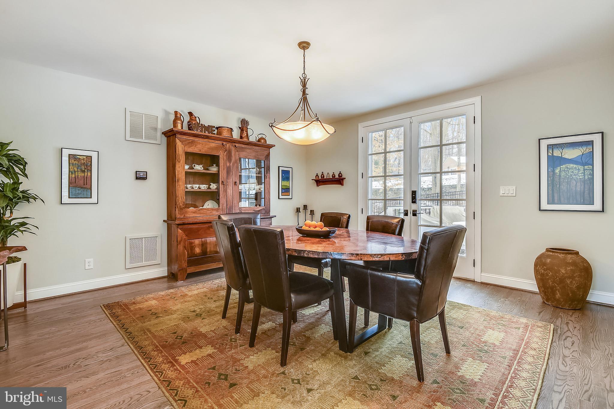BRADLEY HILLS GROVE - Residential