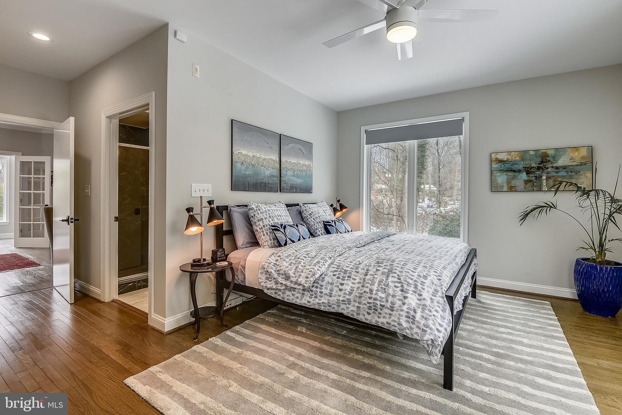 BRADLEY HILLS GROVE - Residential