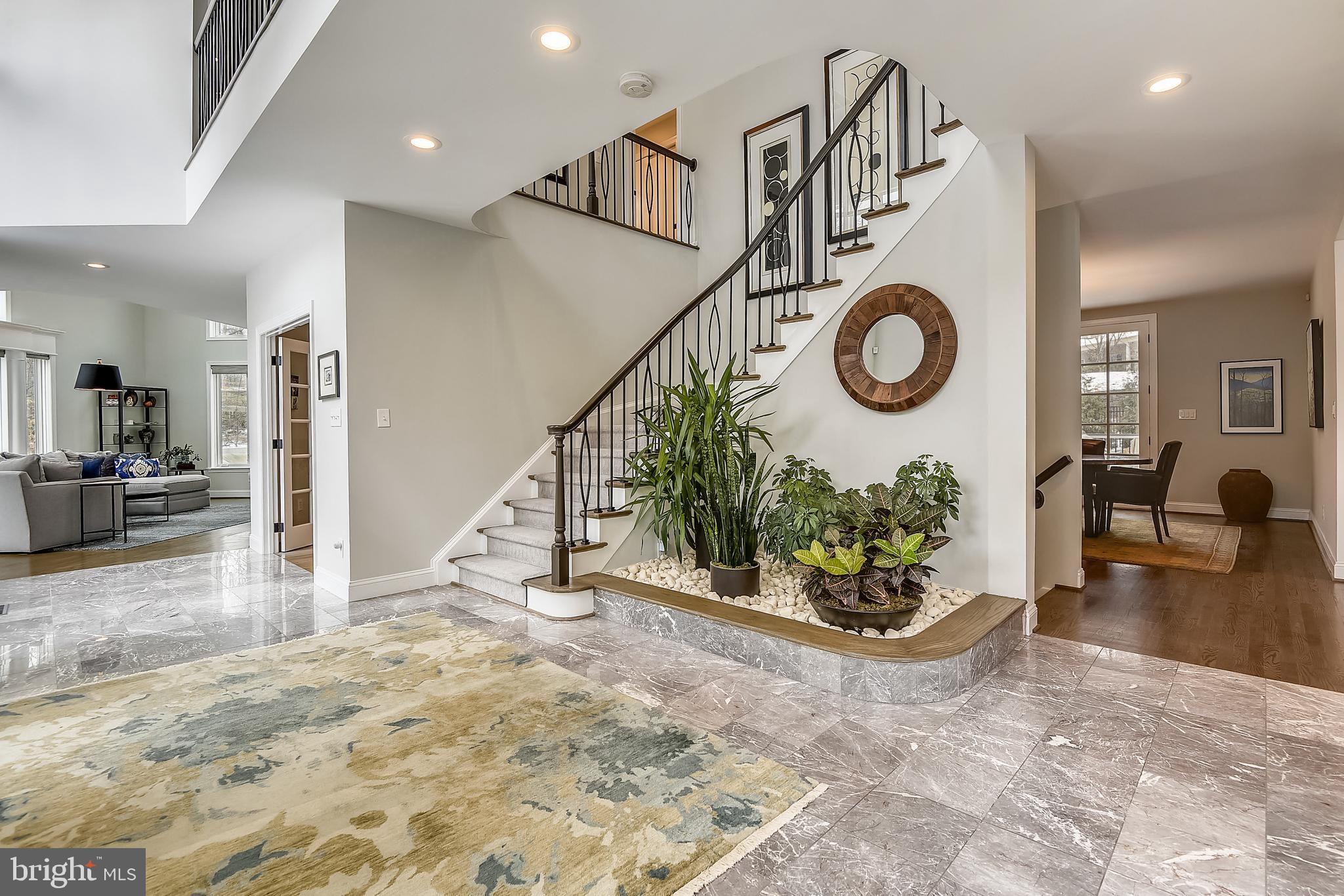 BRADLEY HILLS GROVE - Residential