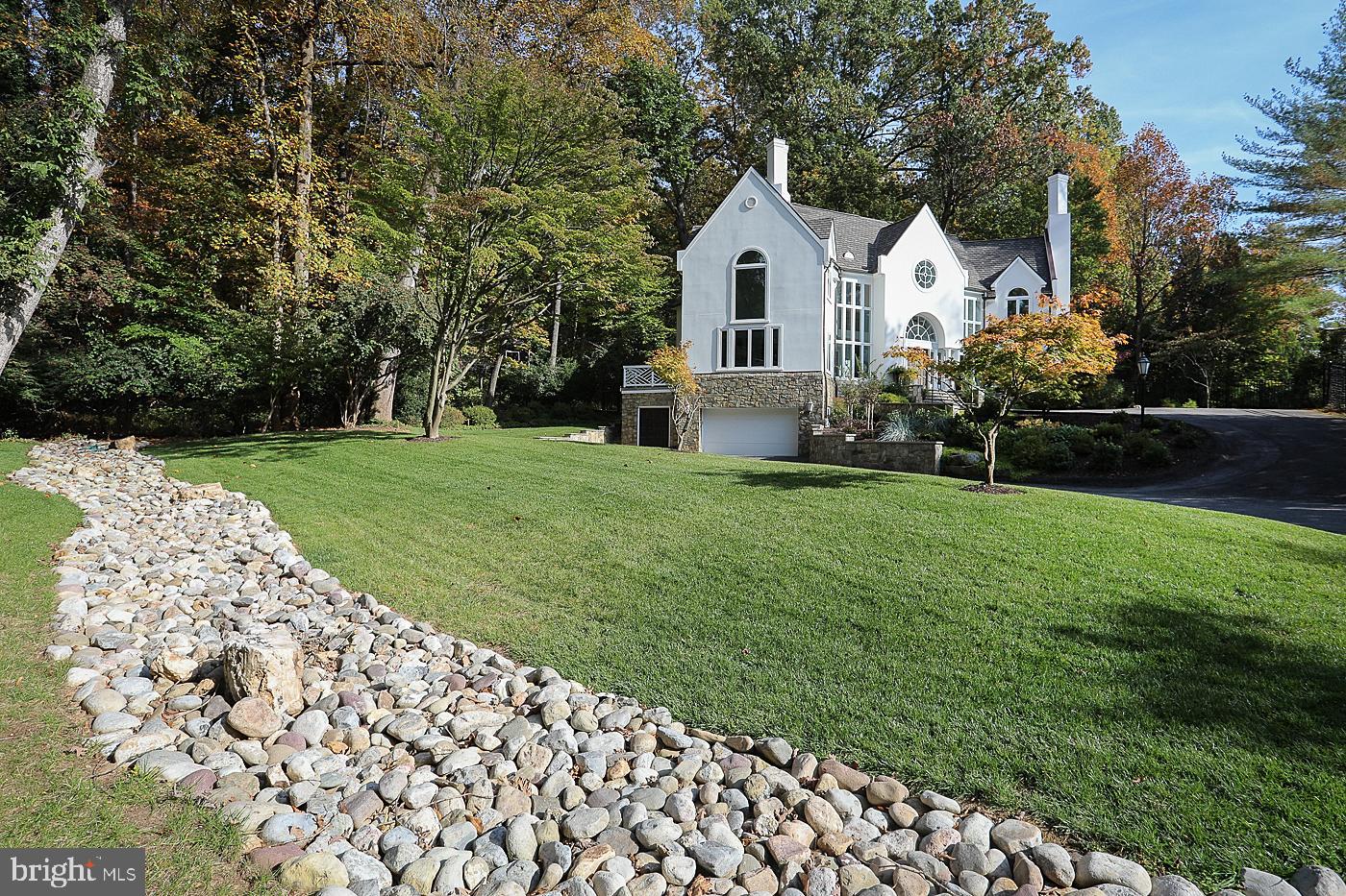 BRADLEY HILLS GROVE - Residential