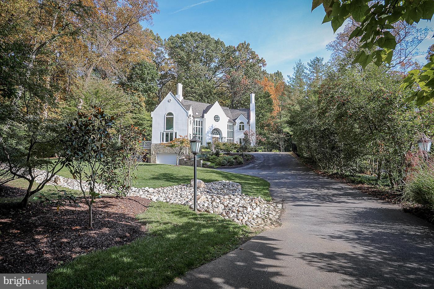 BRADLEY HILLS GROVE - Residential