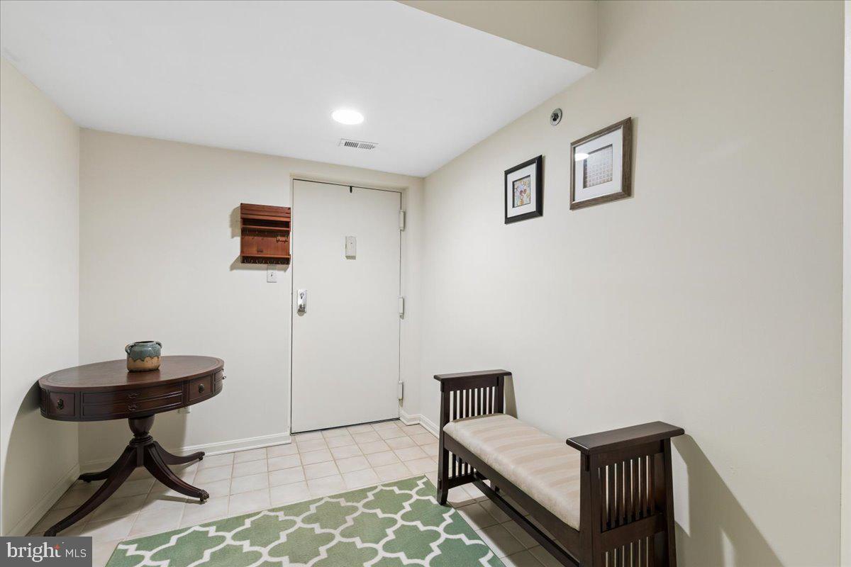 ROCKFLEET GARDEN - Residential
