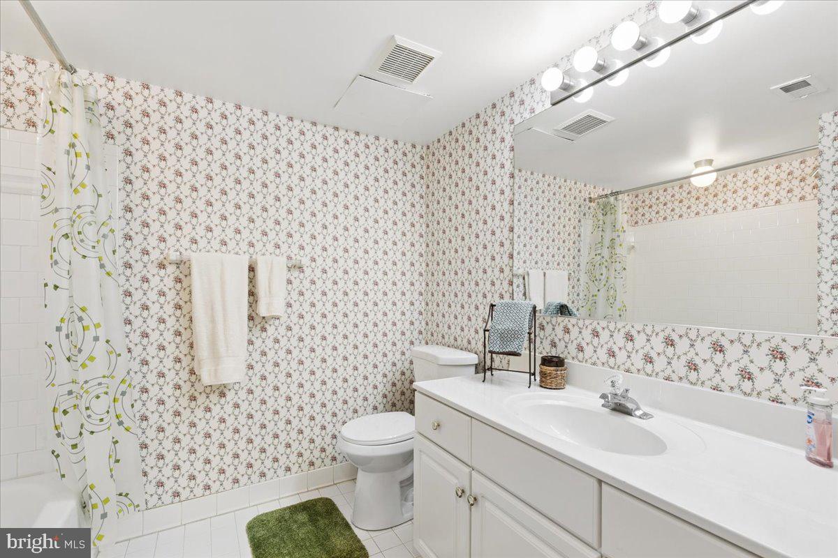 ROCKFLEET GARDEN - Residential