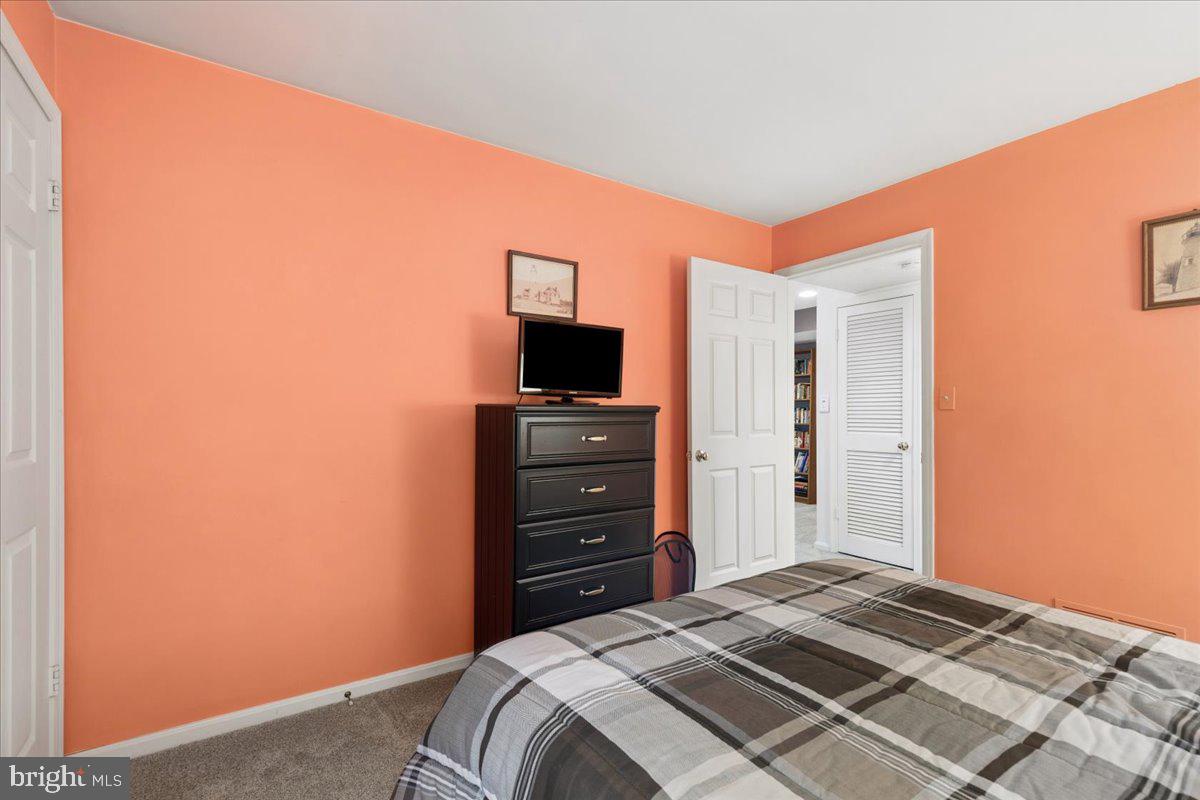 ROCKFLEET GARDEN - Residential