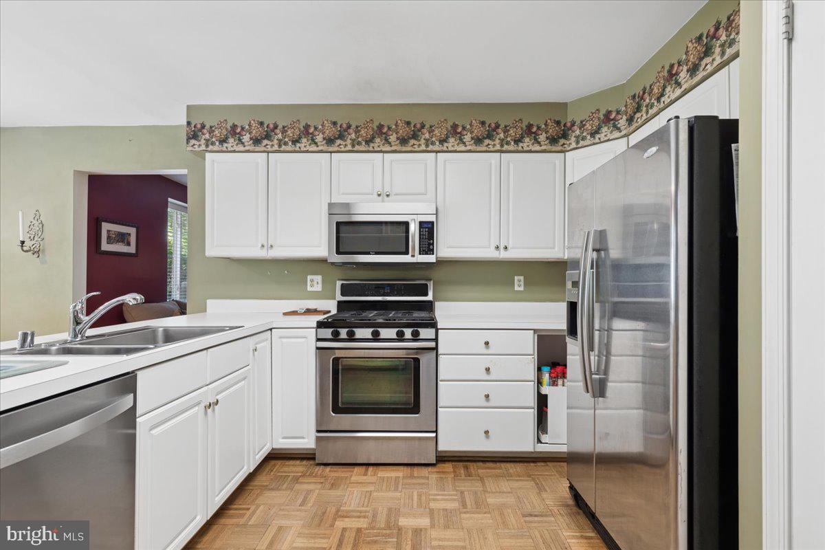 ROCKFLEET GARDEN - Residential
