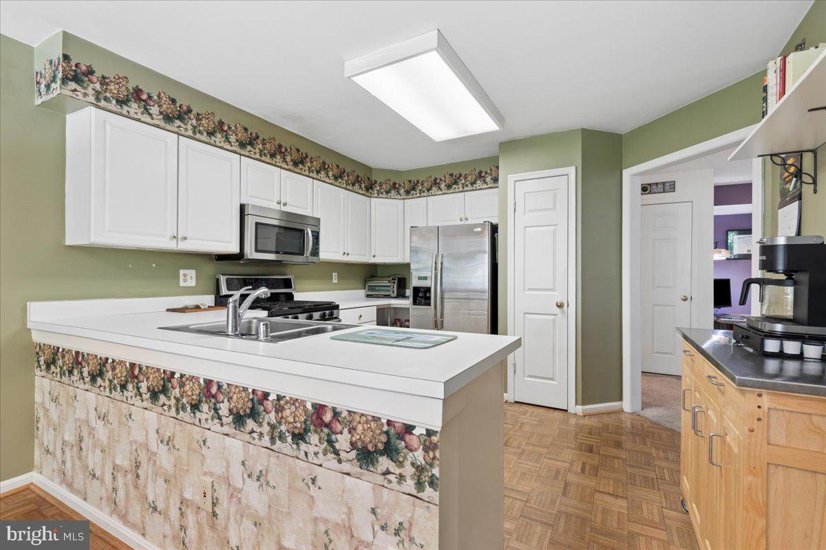 ROCKFLEET GARDEN - Residential