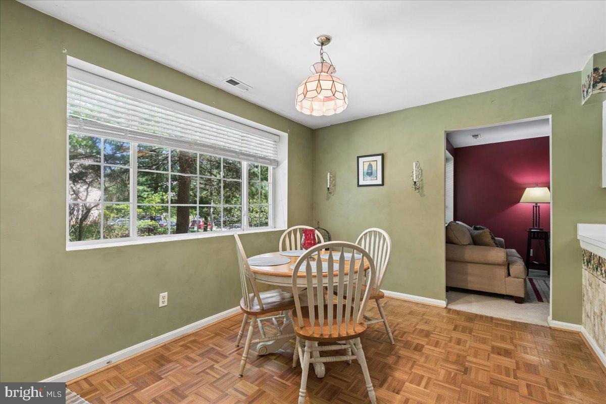 ROCKFLEET GARDEN - Residential
