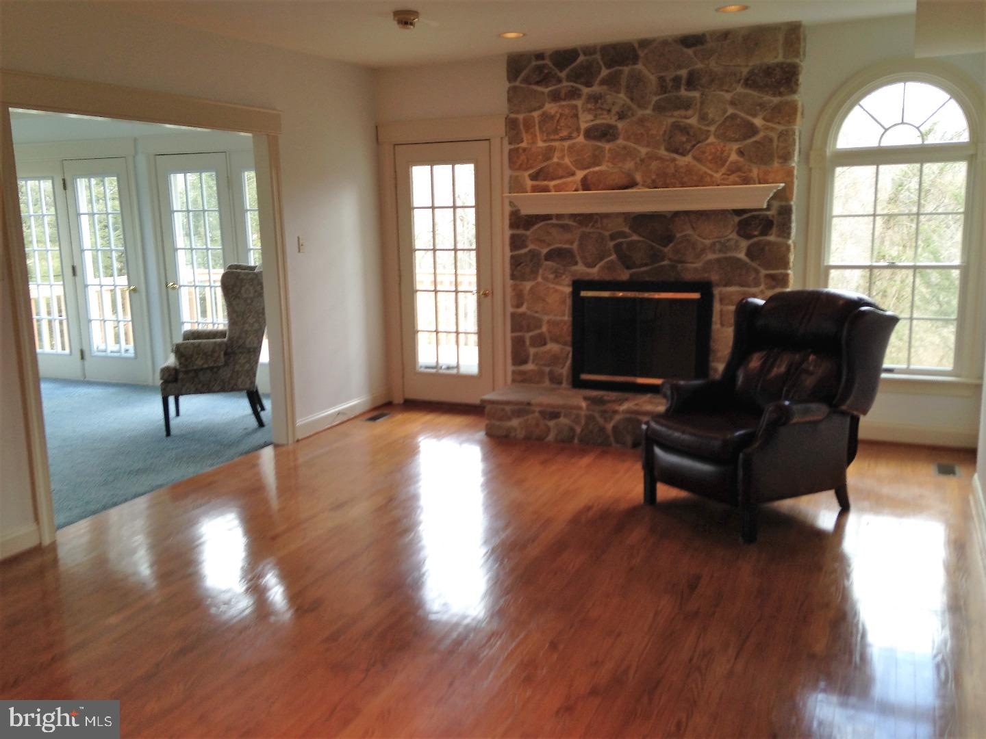 WINDY HILL - Residential