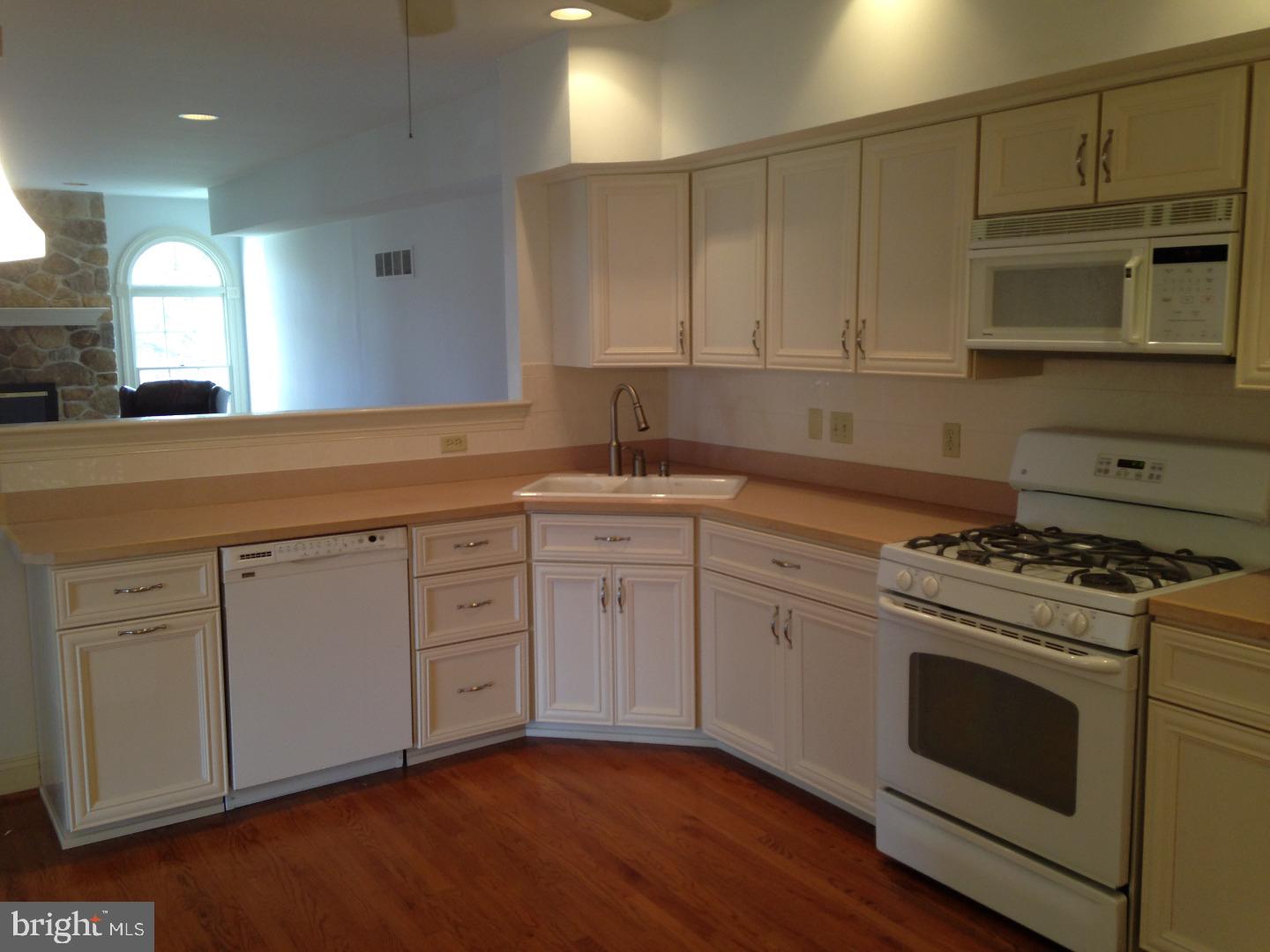 WINDY HILL - Residential