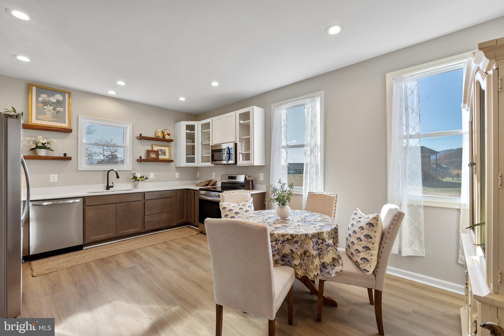 JUNEWOOD ESTATES - Residential