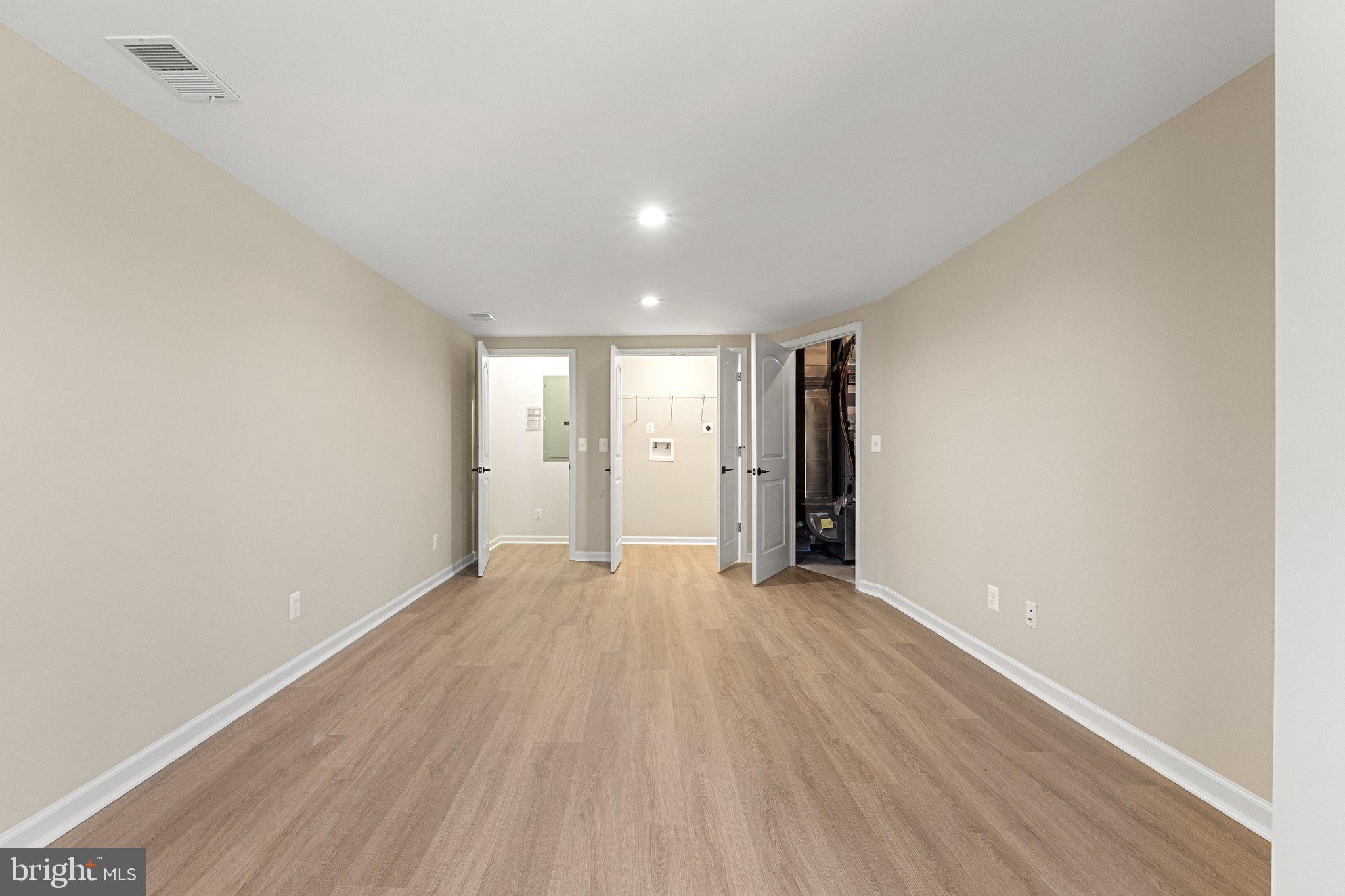 JUNEWOOD ESTATES - Residential