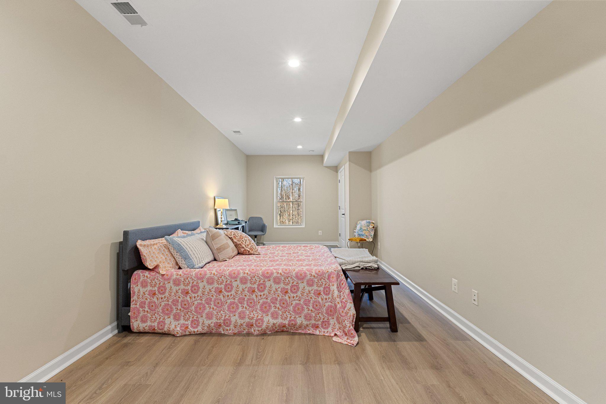 JUNEWOOD ESTATES - Residential