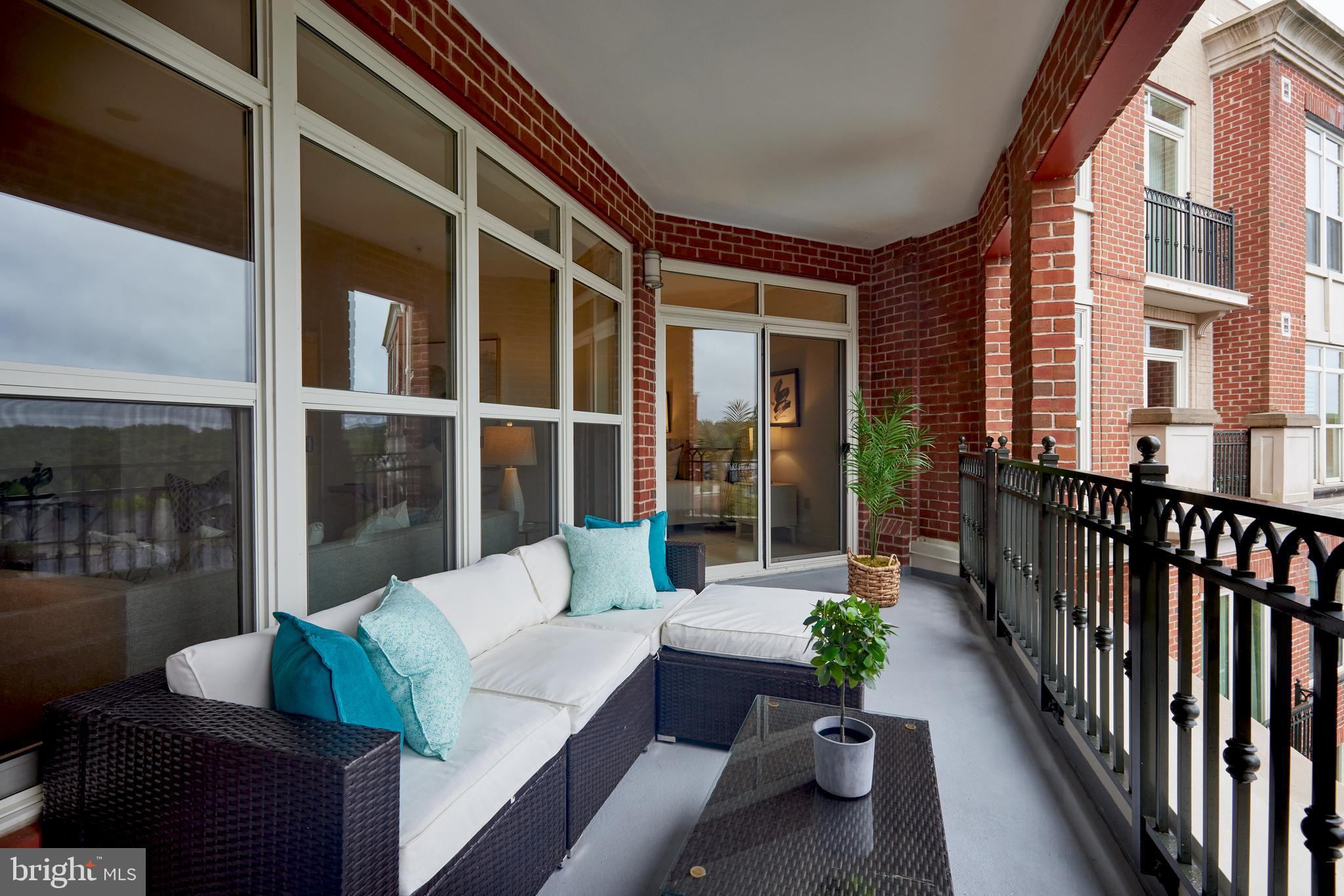 PARK POTOMAC - Residential