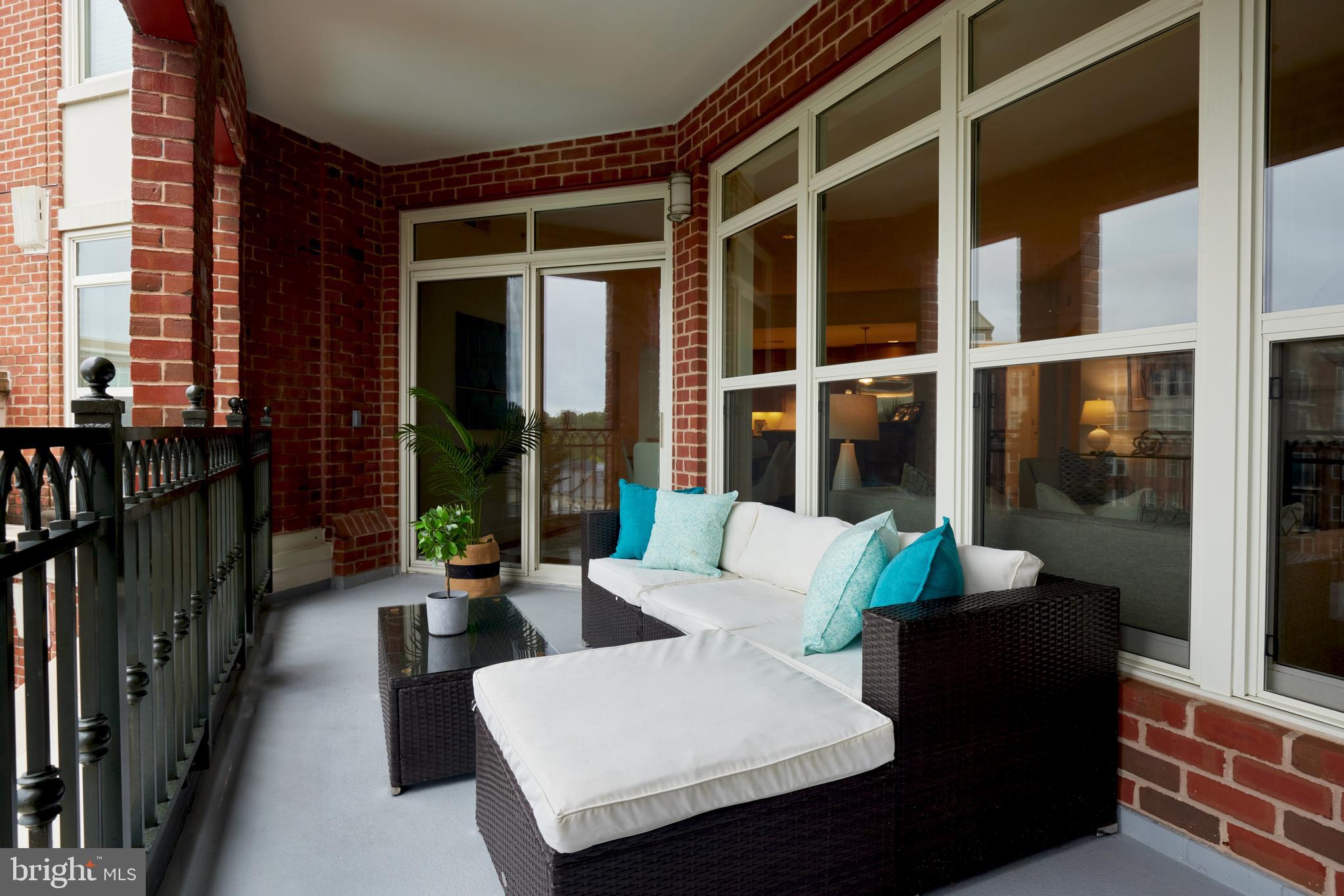 PARK POTOMAC - Residential