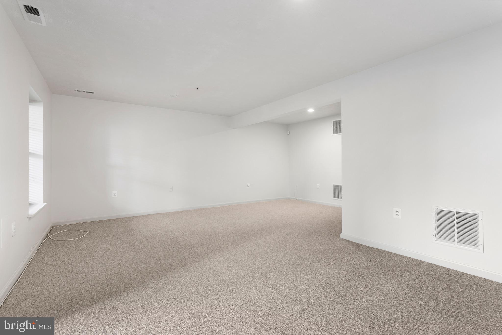 REISTERSTOWN VILLAGE - Residential