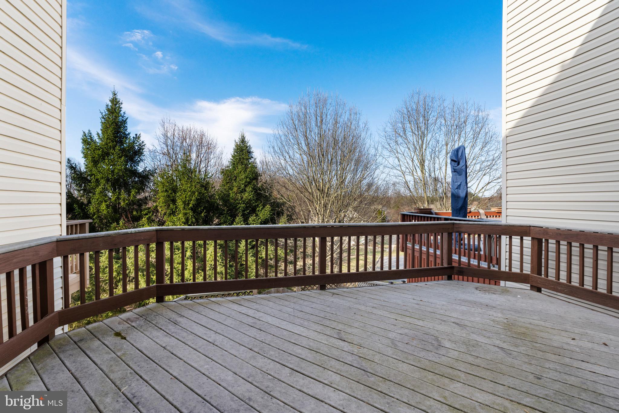 REISTERSTOWN VILLAGE - Residential