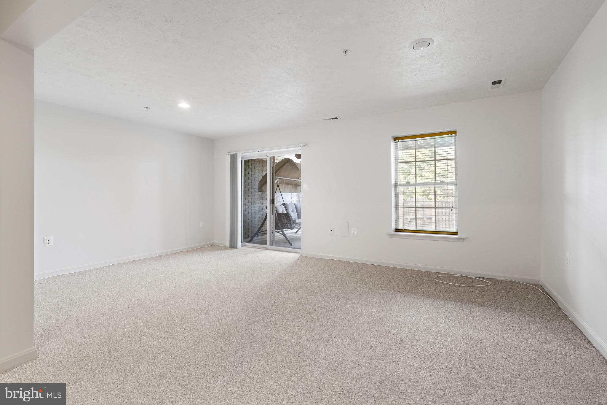 REISTERSTOWN VILLAGE - Residential