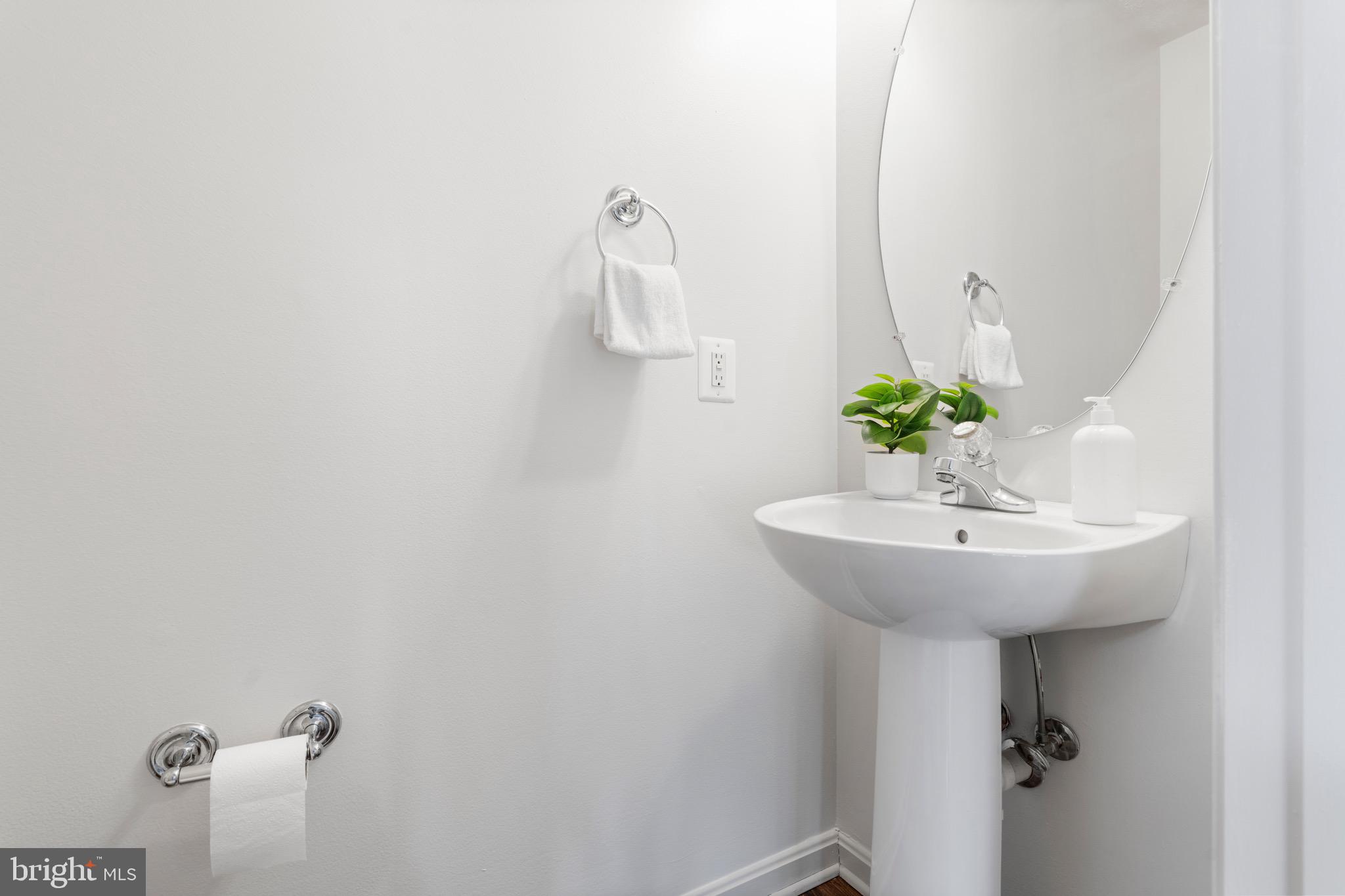 REISTERSTOWN VILLAGE - Residential