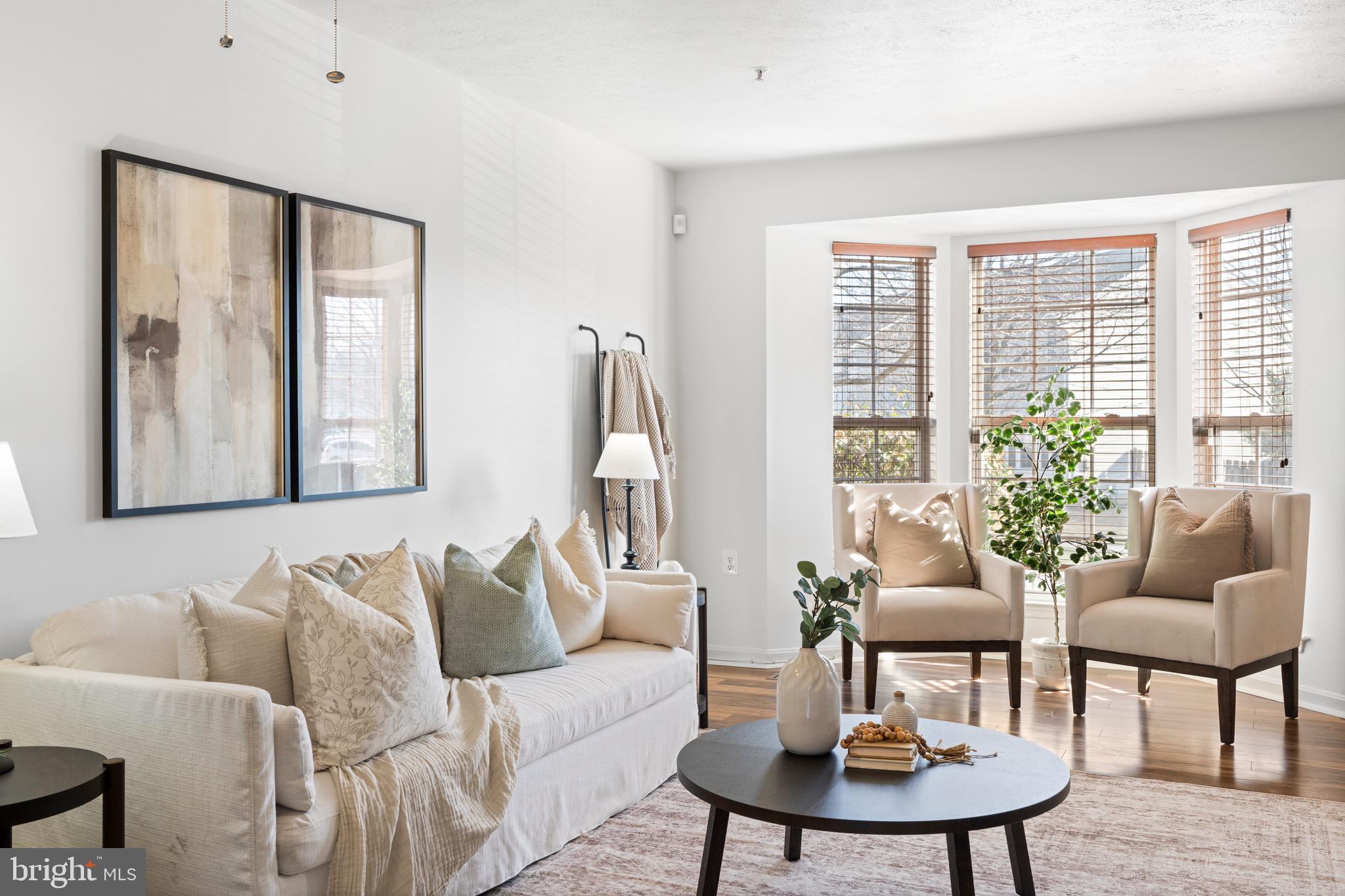 REISTERSTOWN VILLAGE - Residential