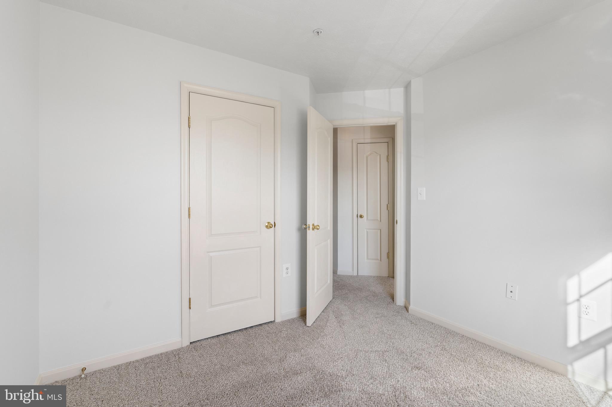 REISTERSTOWN VILLAGE - Residential