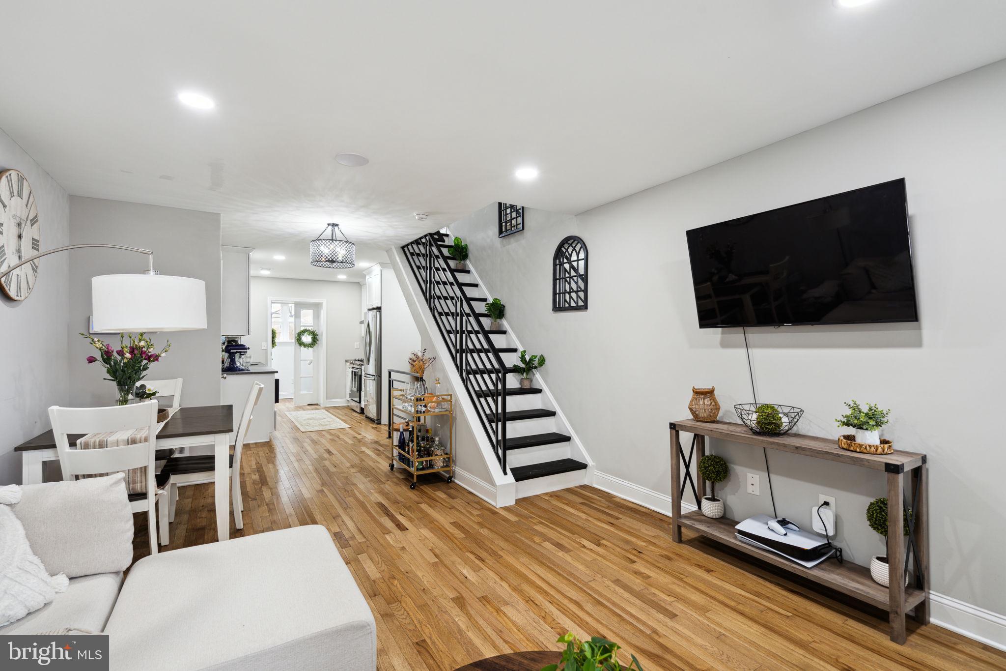 LOWER MOYAMENSING - Residential