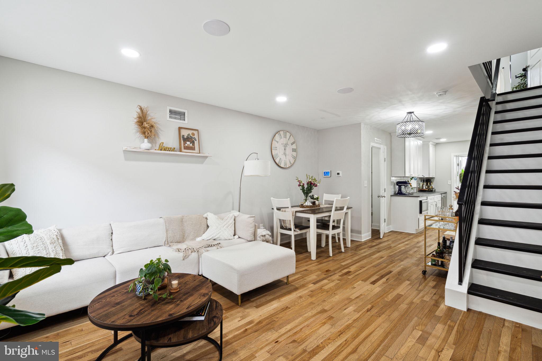 LOWER MOYAMENSING - Residential