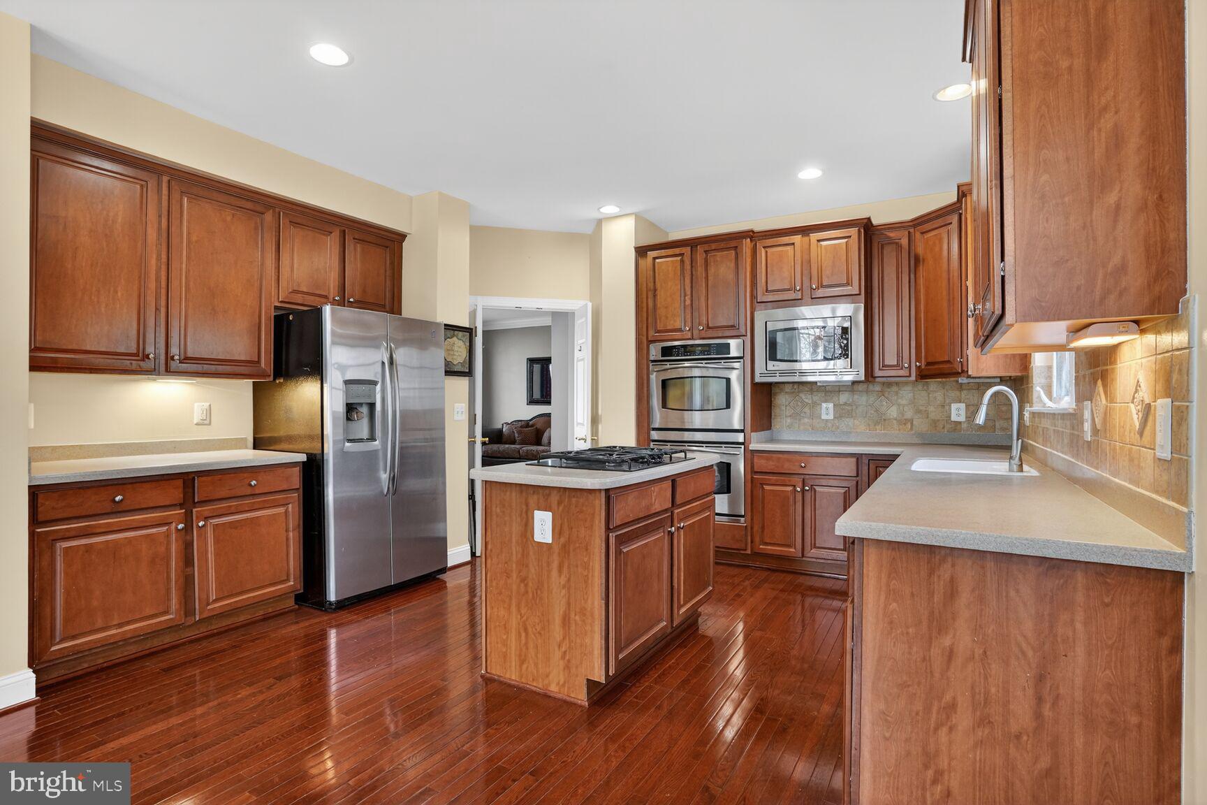 RESERVE AT POTOMAC CREST - Residential