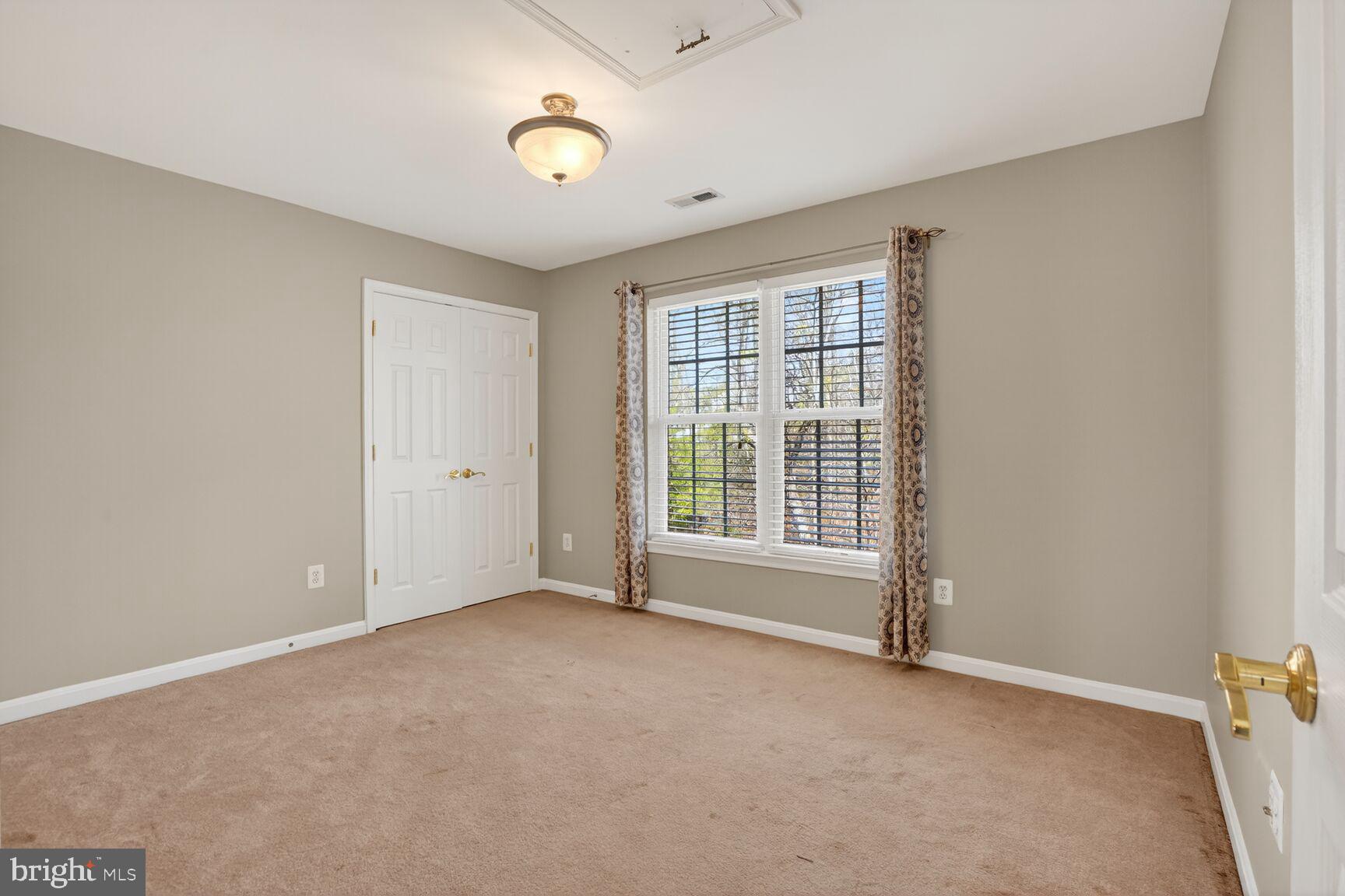 RESERVE AT POTOMAC CREST - Residential