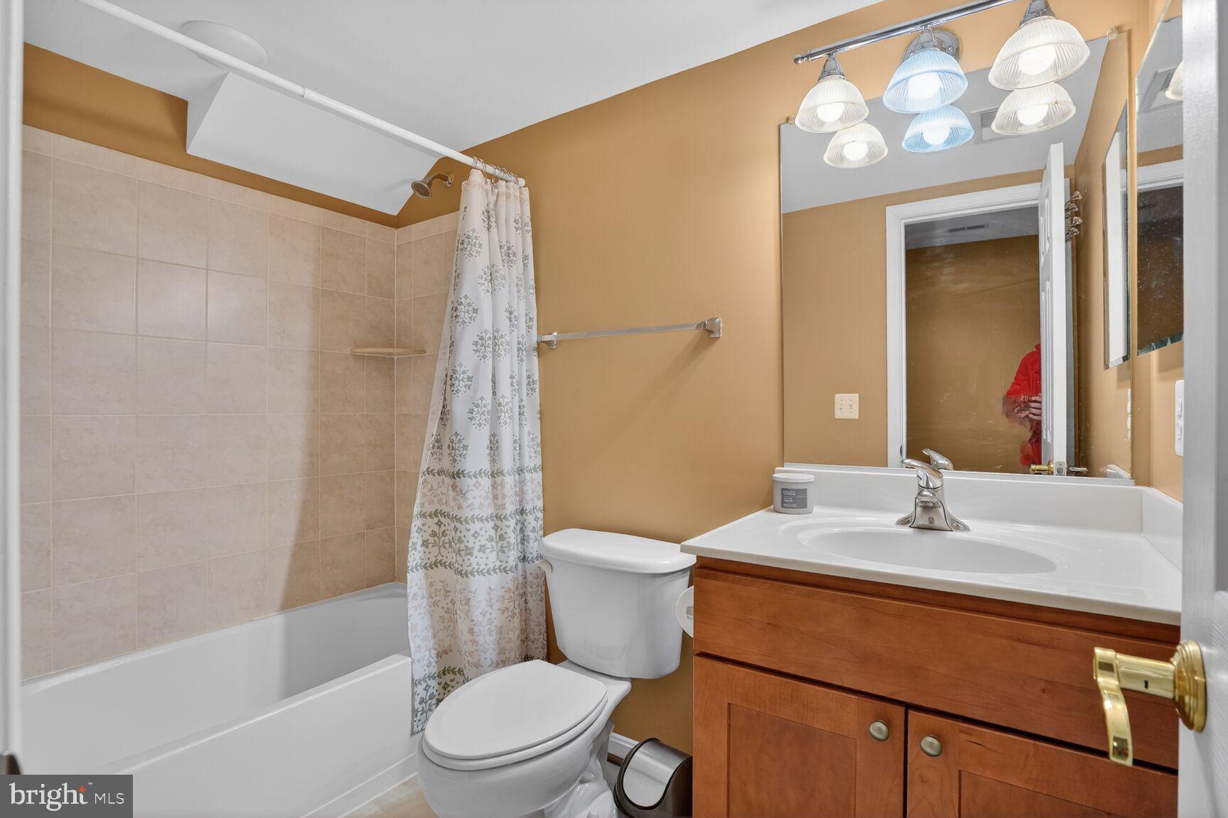 RESERVE AT POTOMAC CREST - Residential