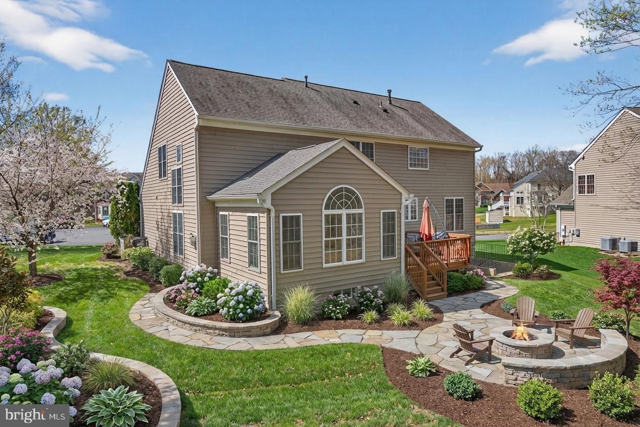 RESERVE AT POTOMAC CREST - Residential