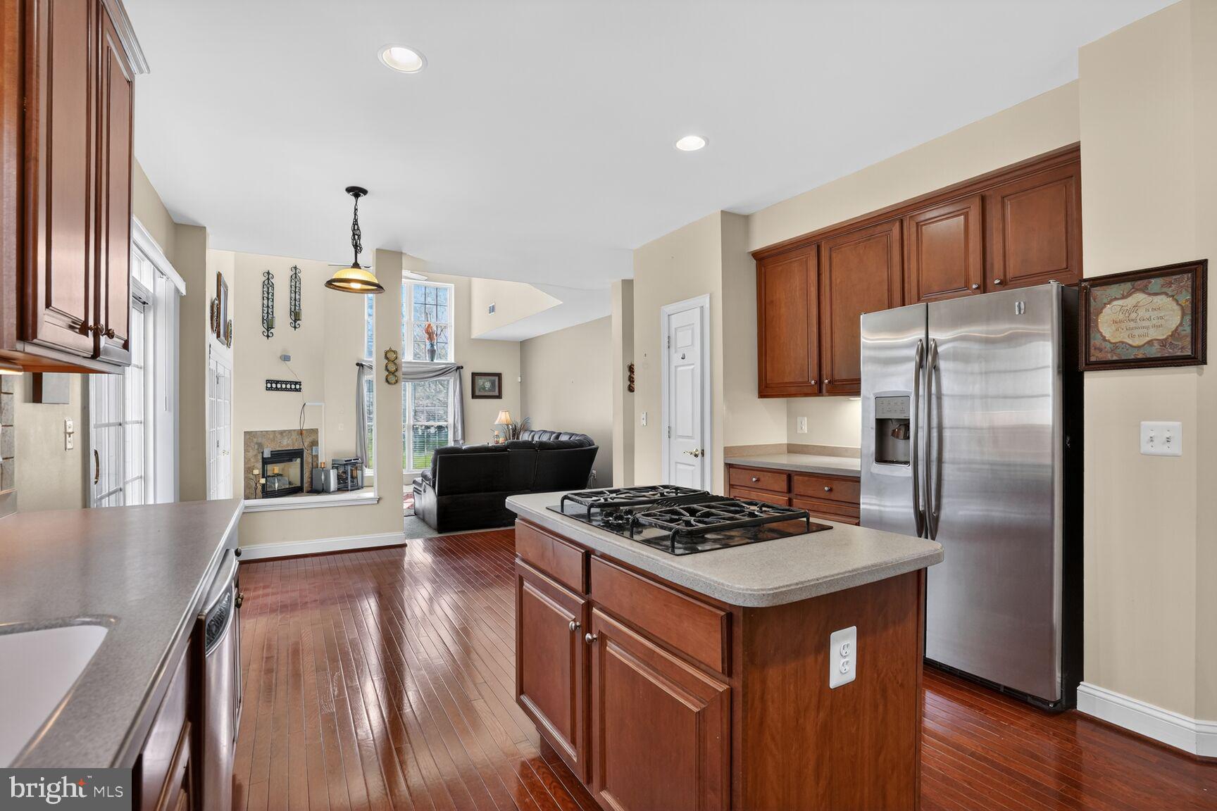 RESERVE AT POTOMAC CREST - Residential