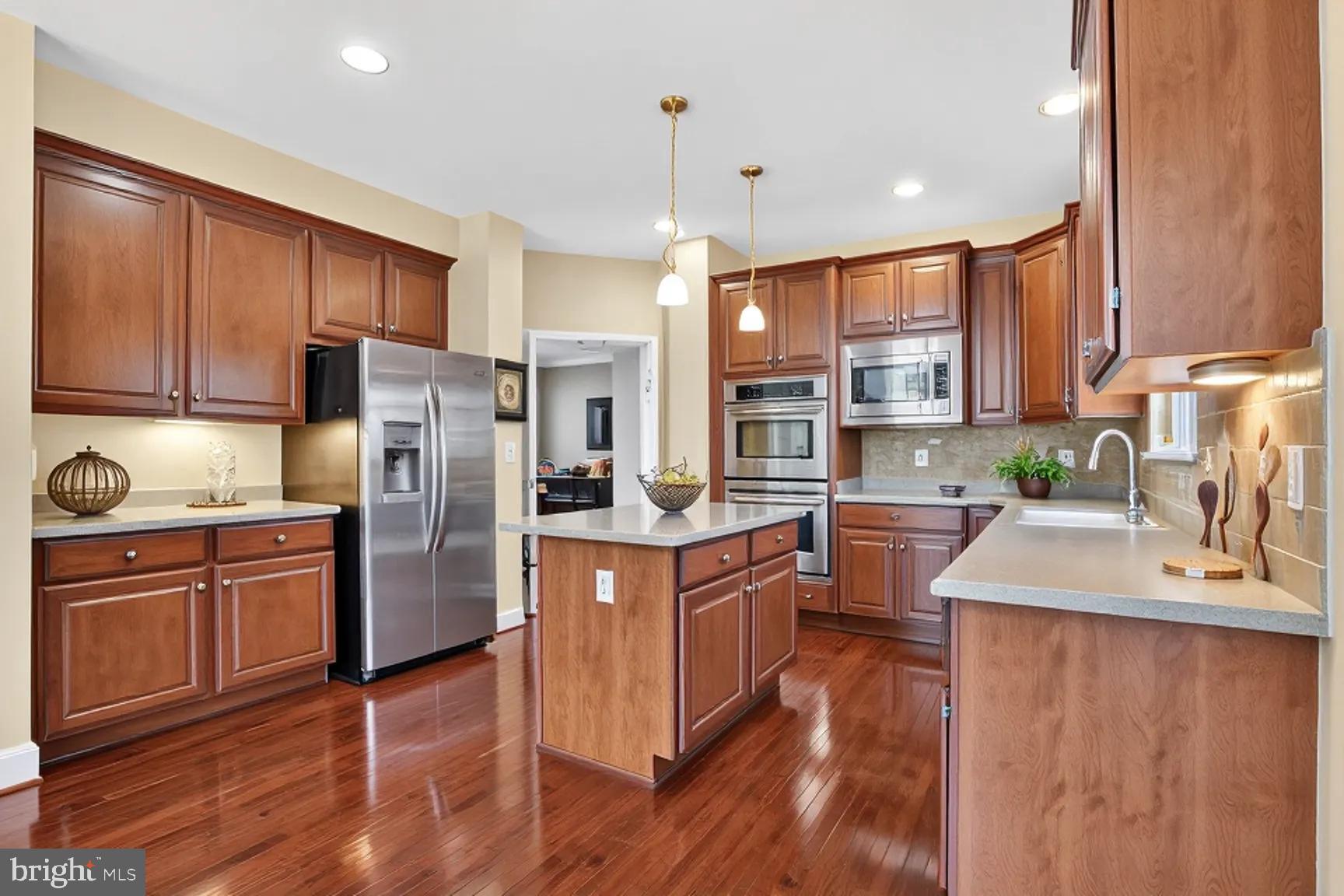 RESERVE AT POTOMAC CREST - Residential