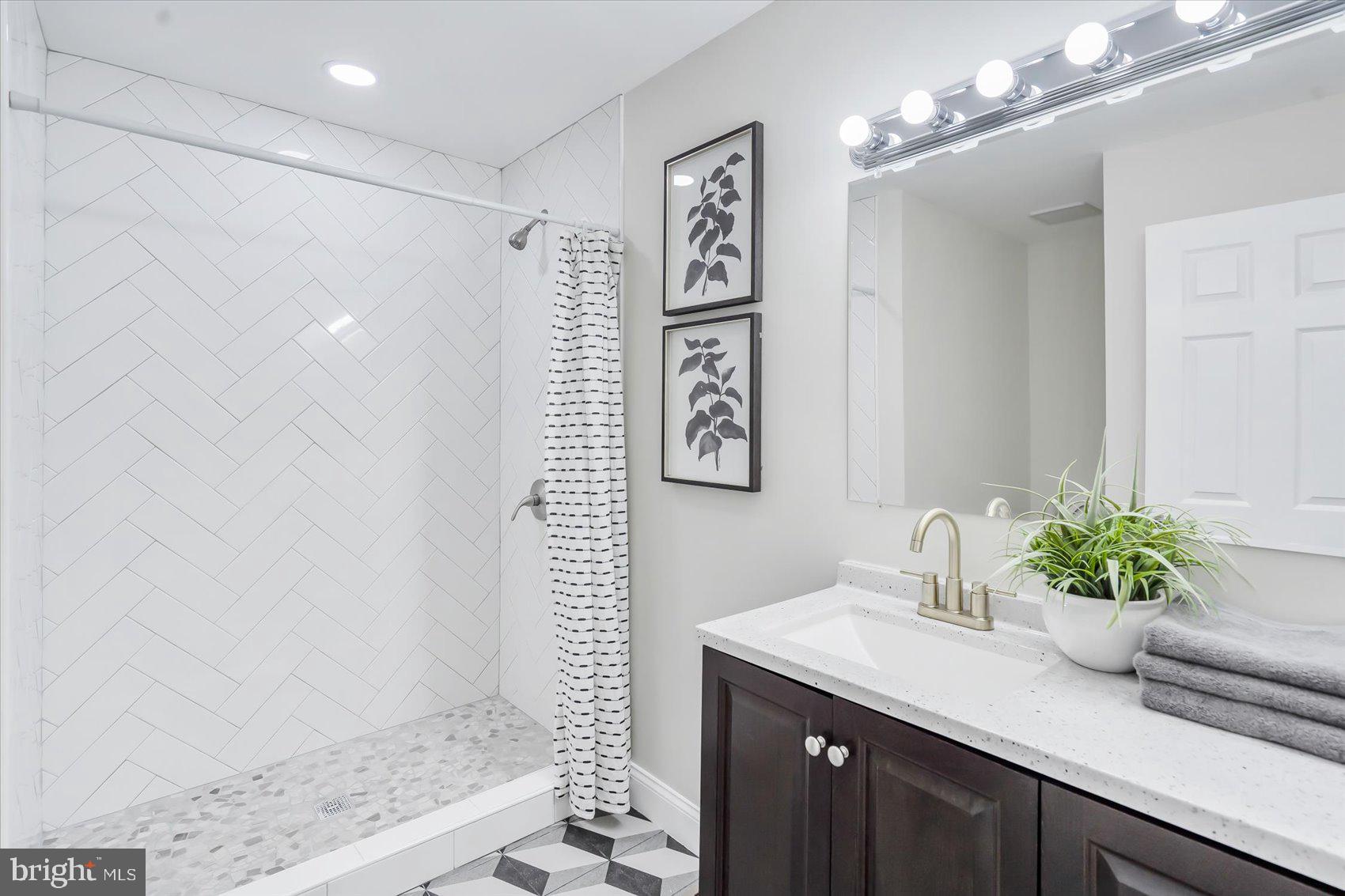 WAVERLY - Residential