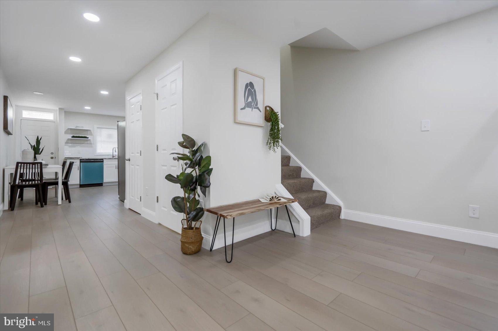 WAVERLY - Residential