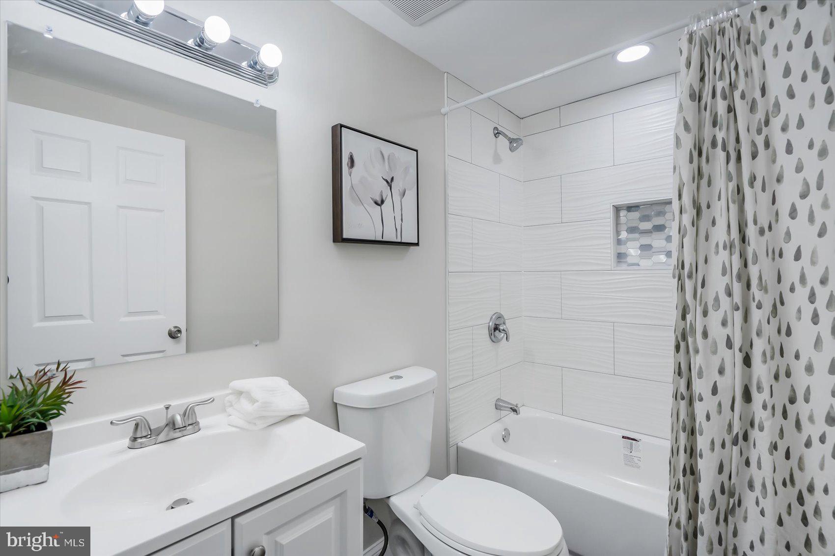 WAVERLY - Residential