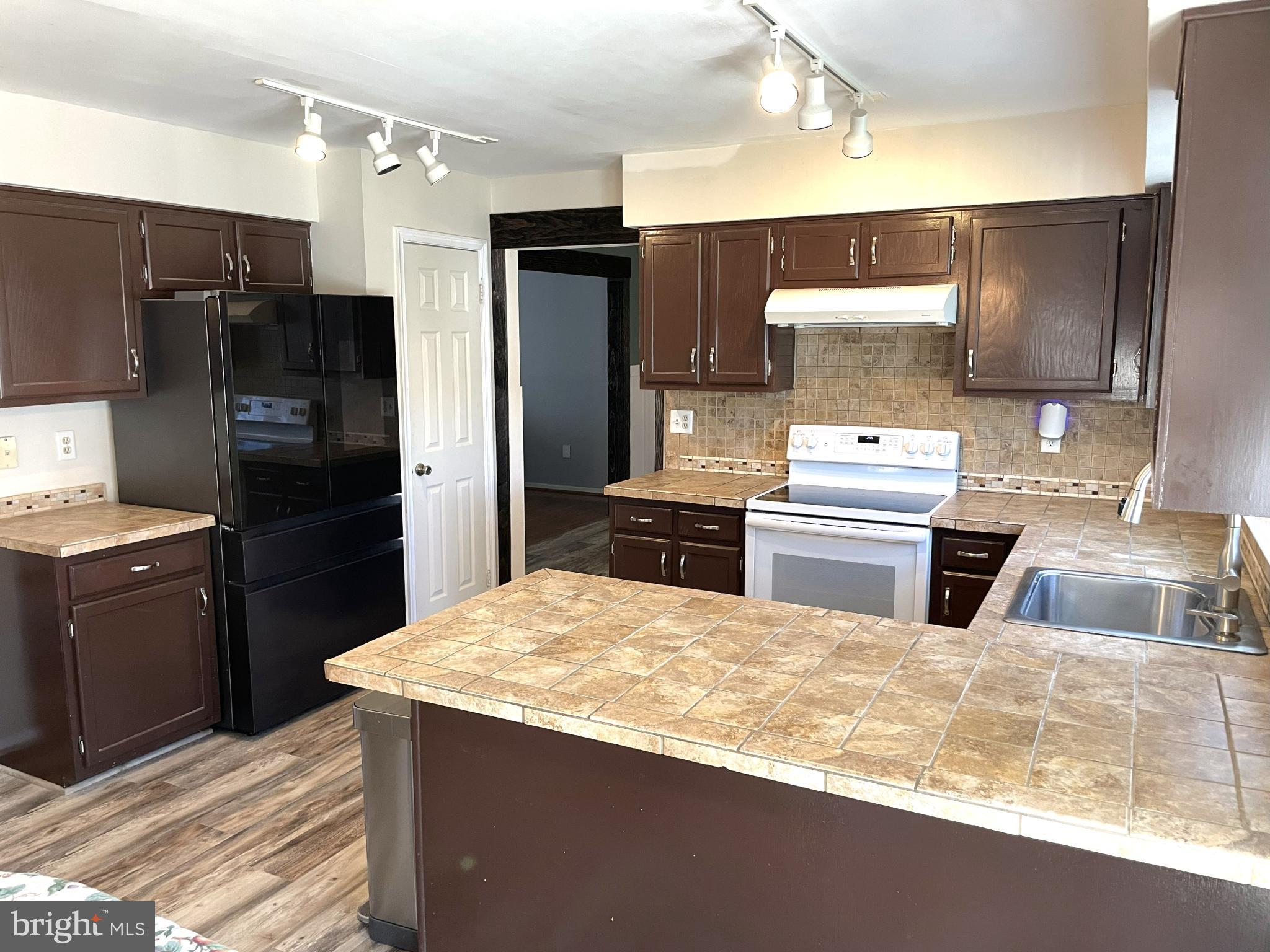 EDEN FARMS - Residential