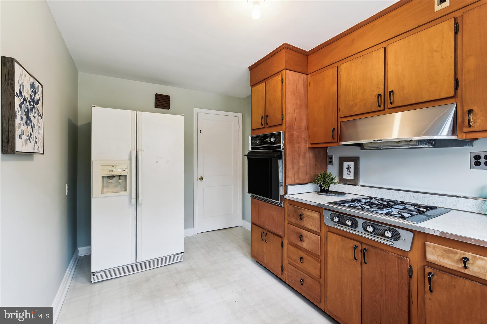 LOCH RAVEN MANOR - Residential