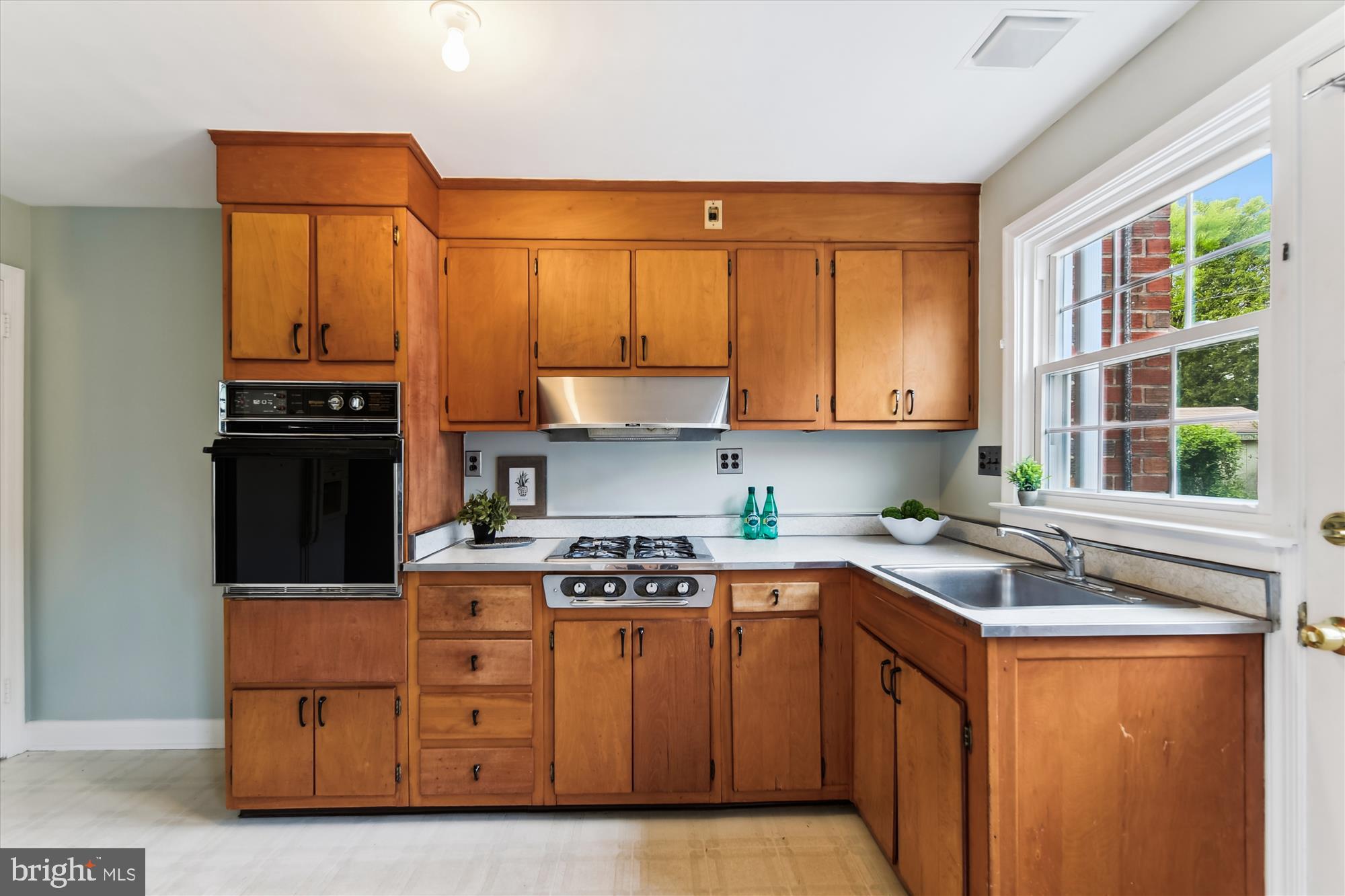 LOCH RAVEN MANOR - Residential